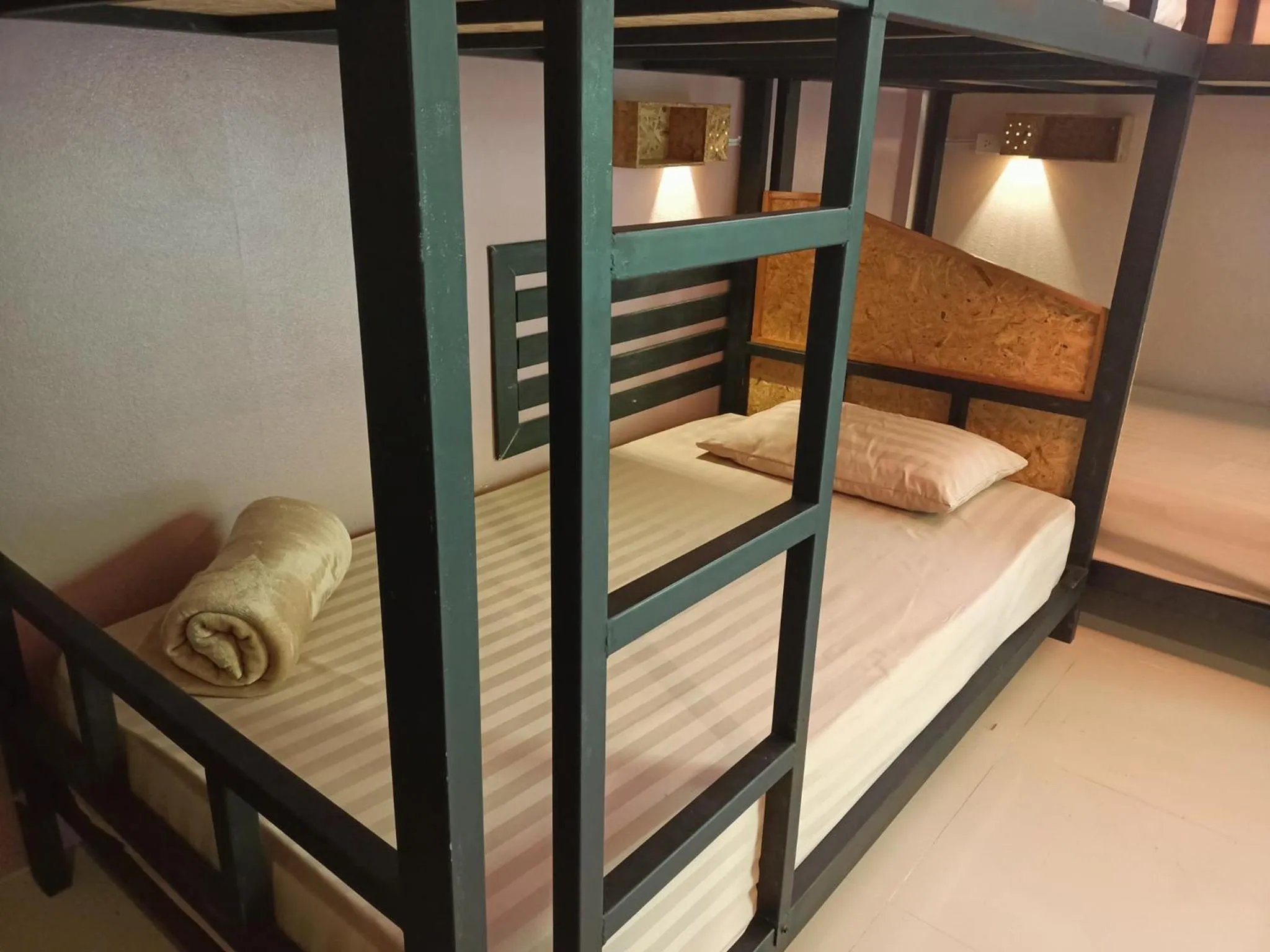 Bed in Railay Viewpoint Resort