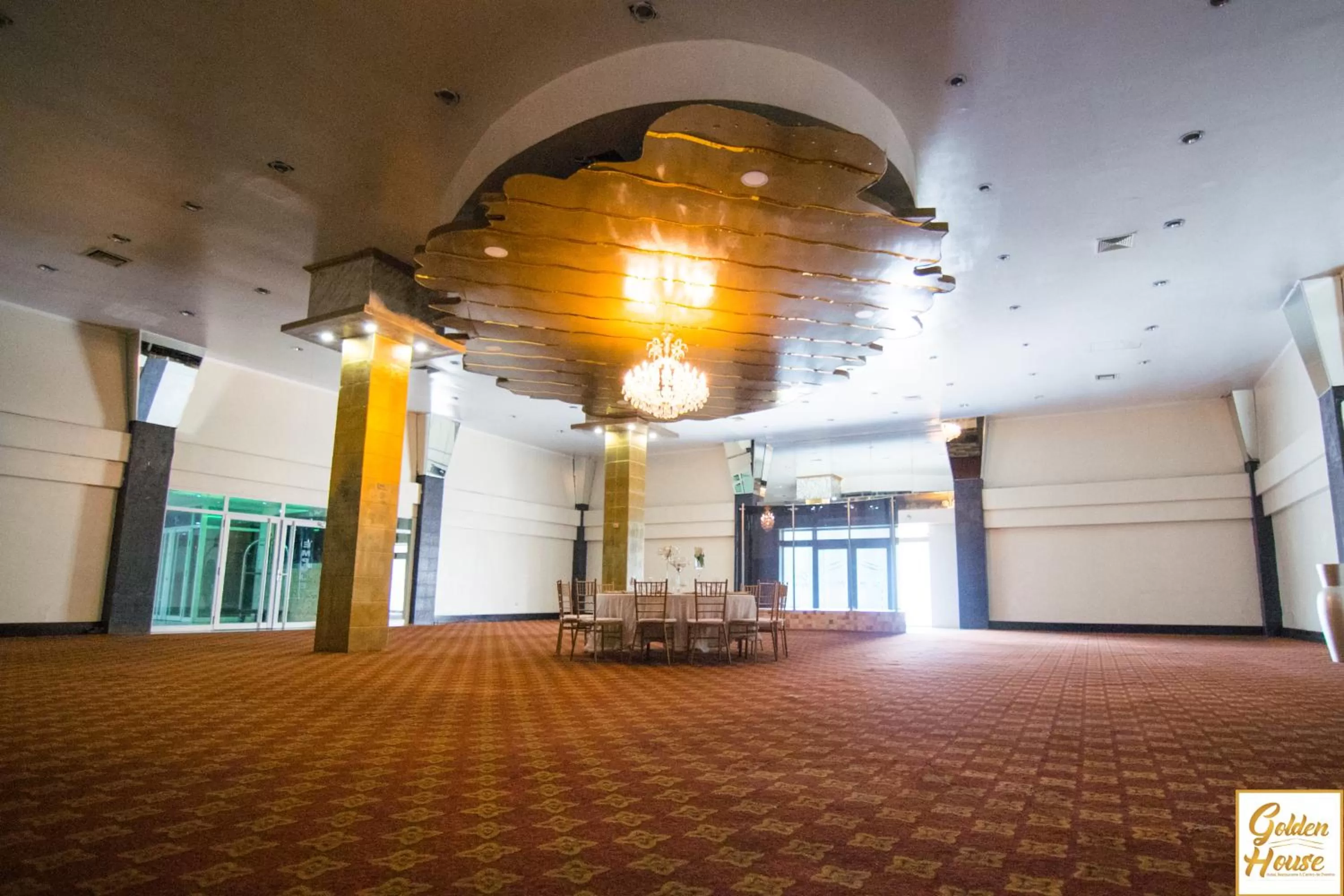 Meeting/conference room in Golden House Hotel & Convention Center