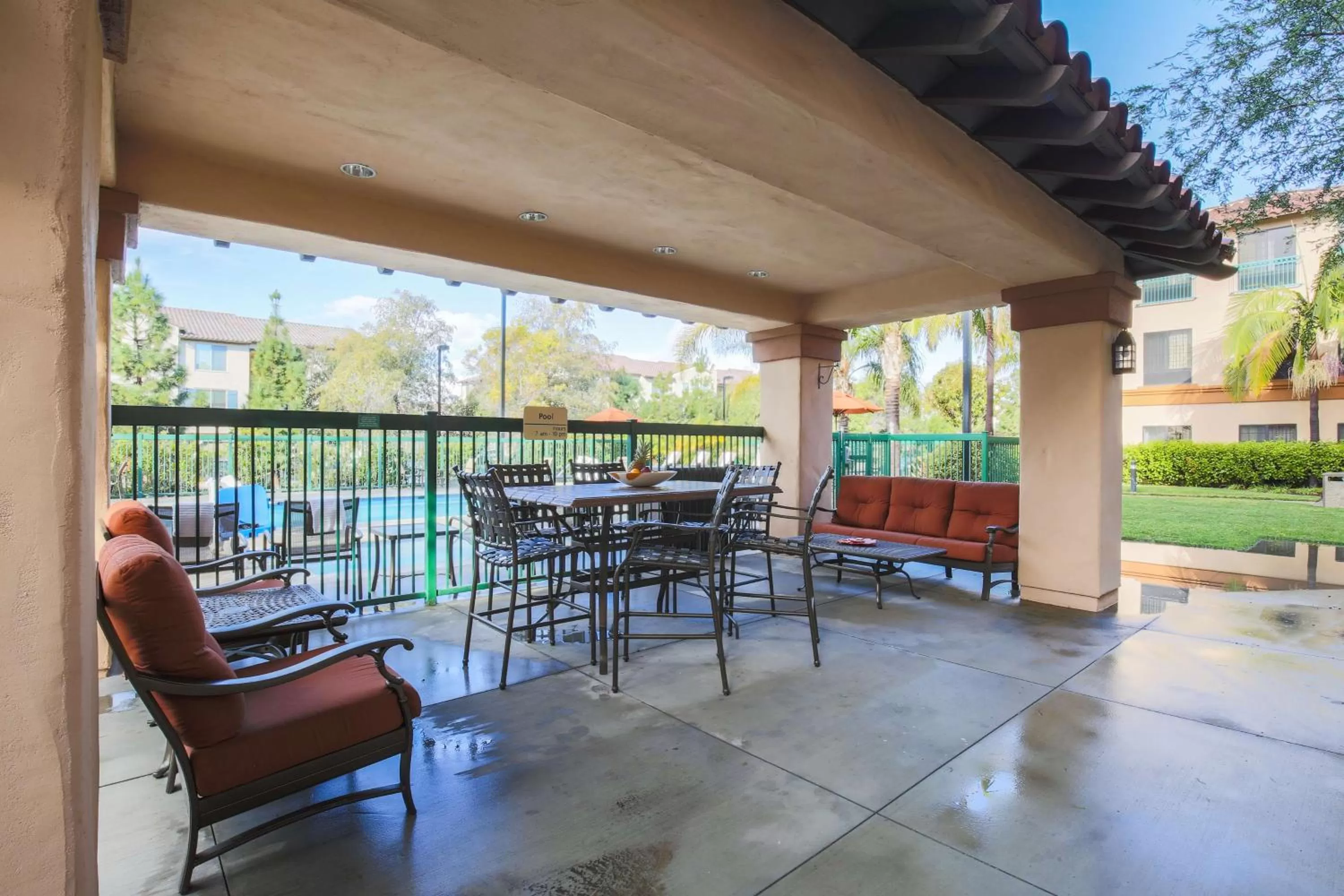 Patio in Hampton Inn & Suites Camarillo