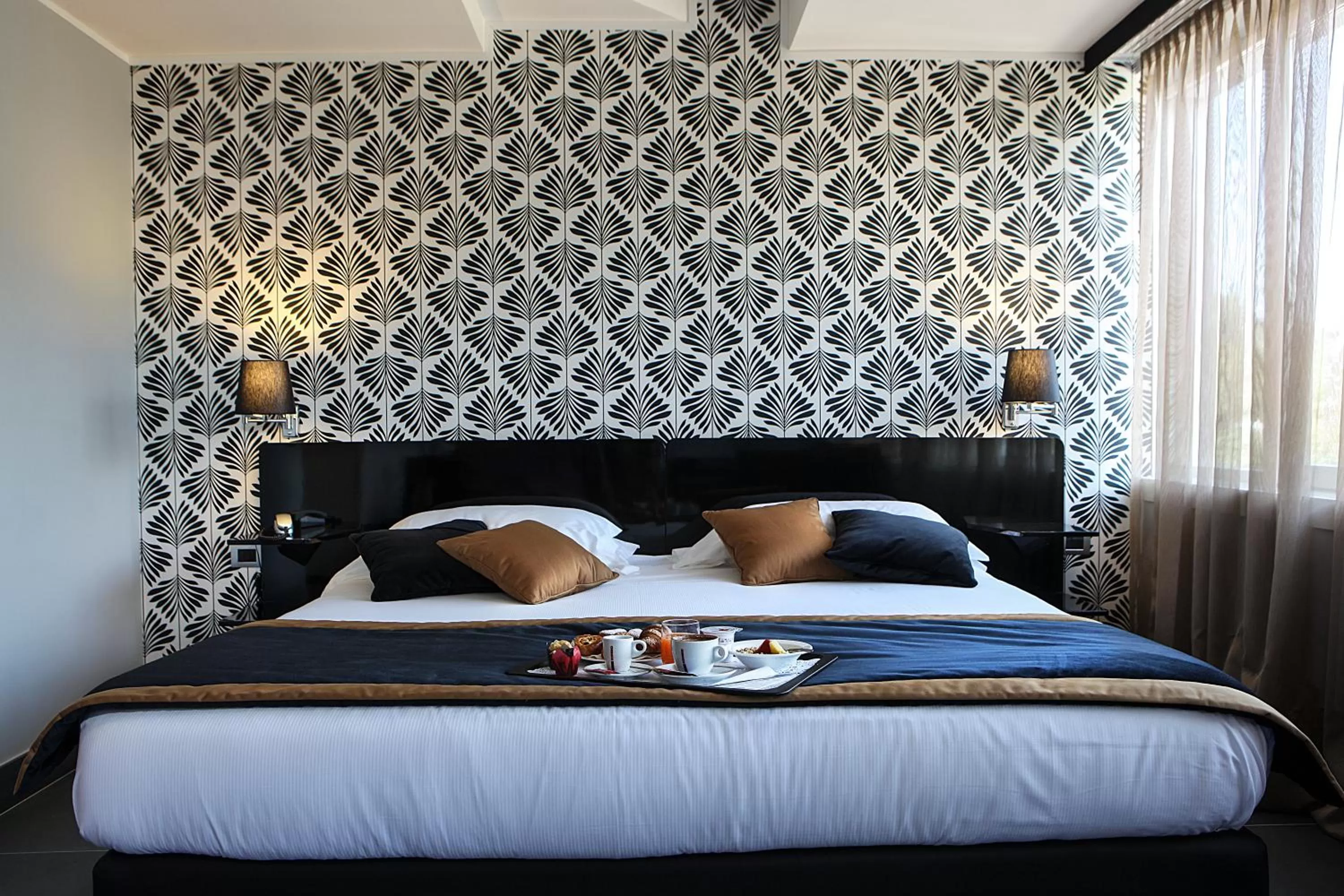 Bedroom, Bed in Best Western JFK Hotel