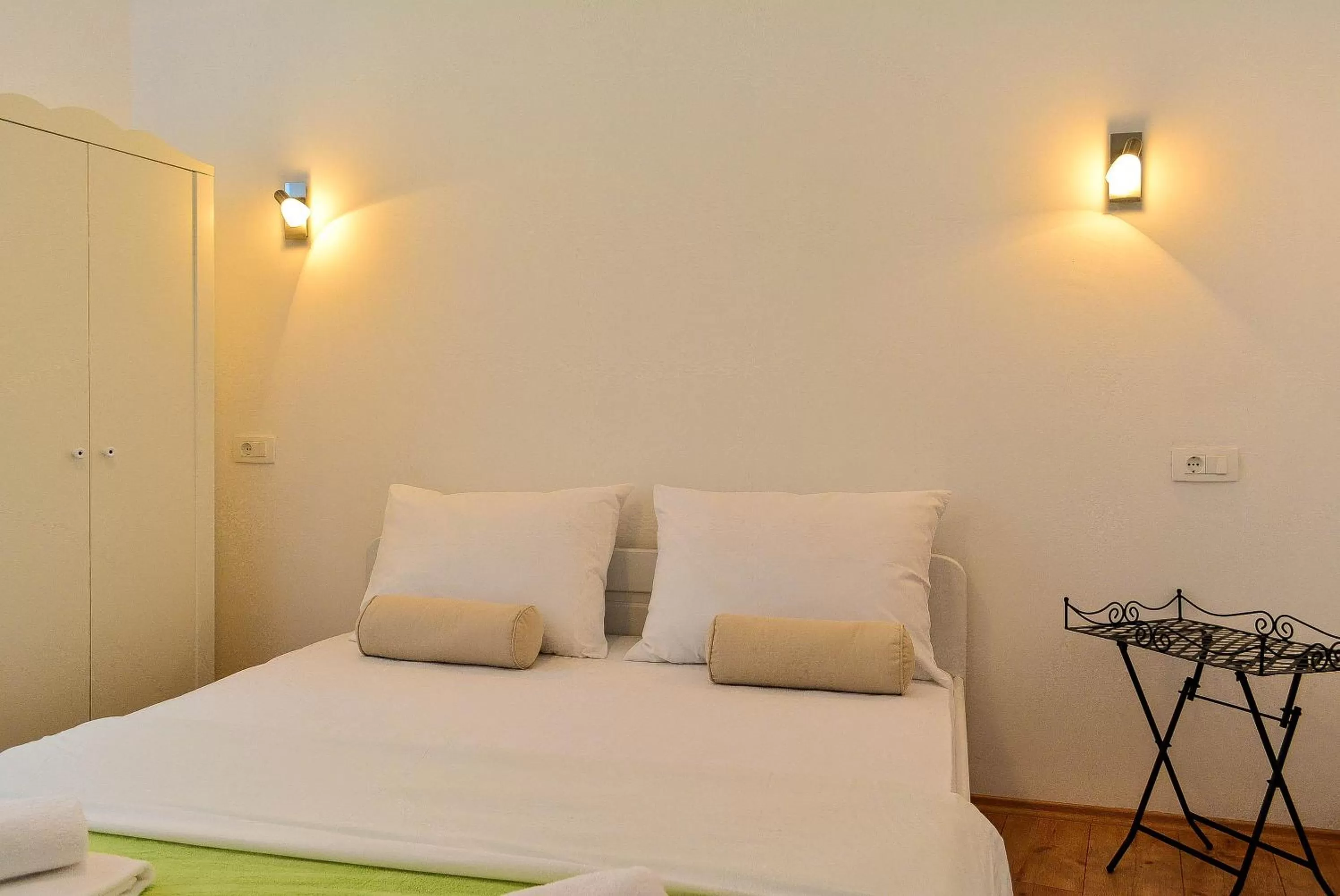 Bedroom, Bed in Golden B&B