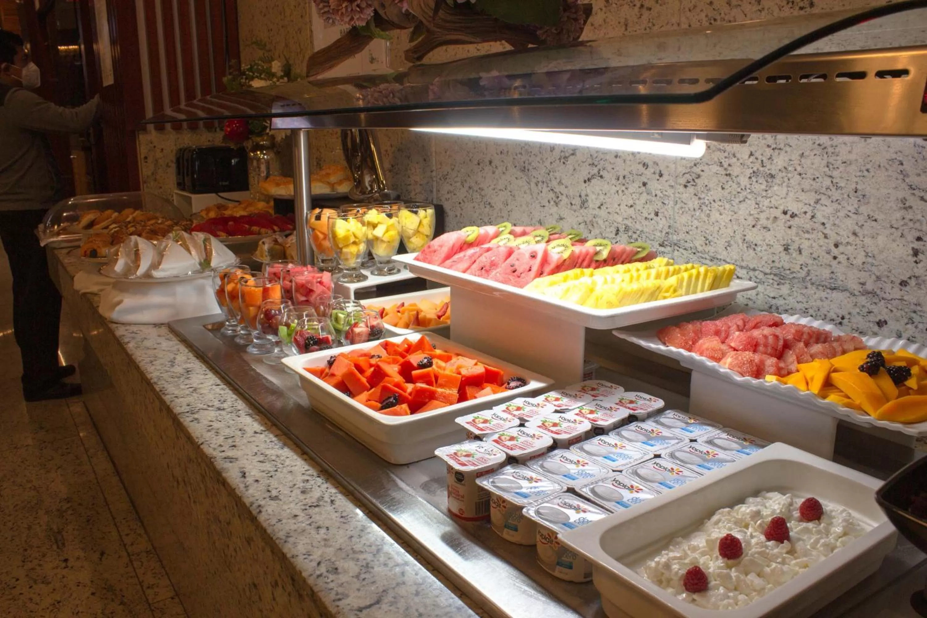 Breakfast in Holiday Inn Queretaro Zona Diamante by IHG