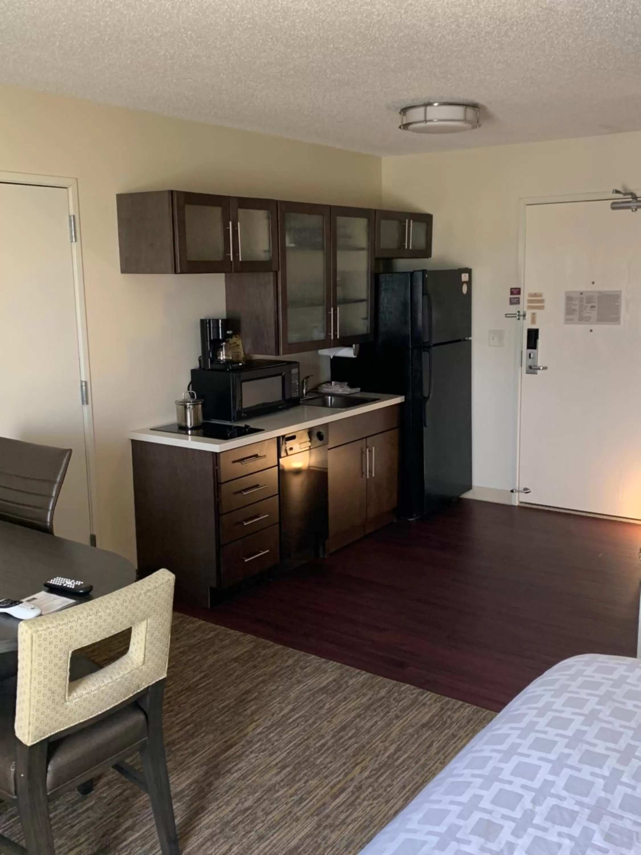 Kitchen or kitchenette in Candlewood Suites Fargo-North Dakota State University by IHG