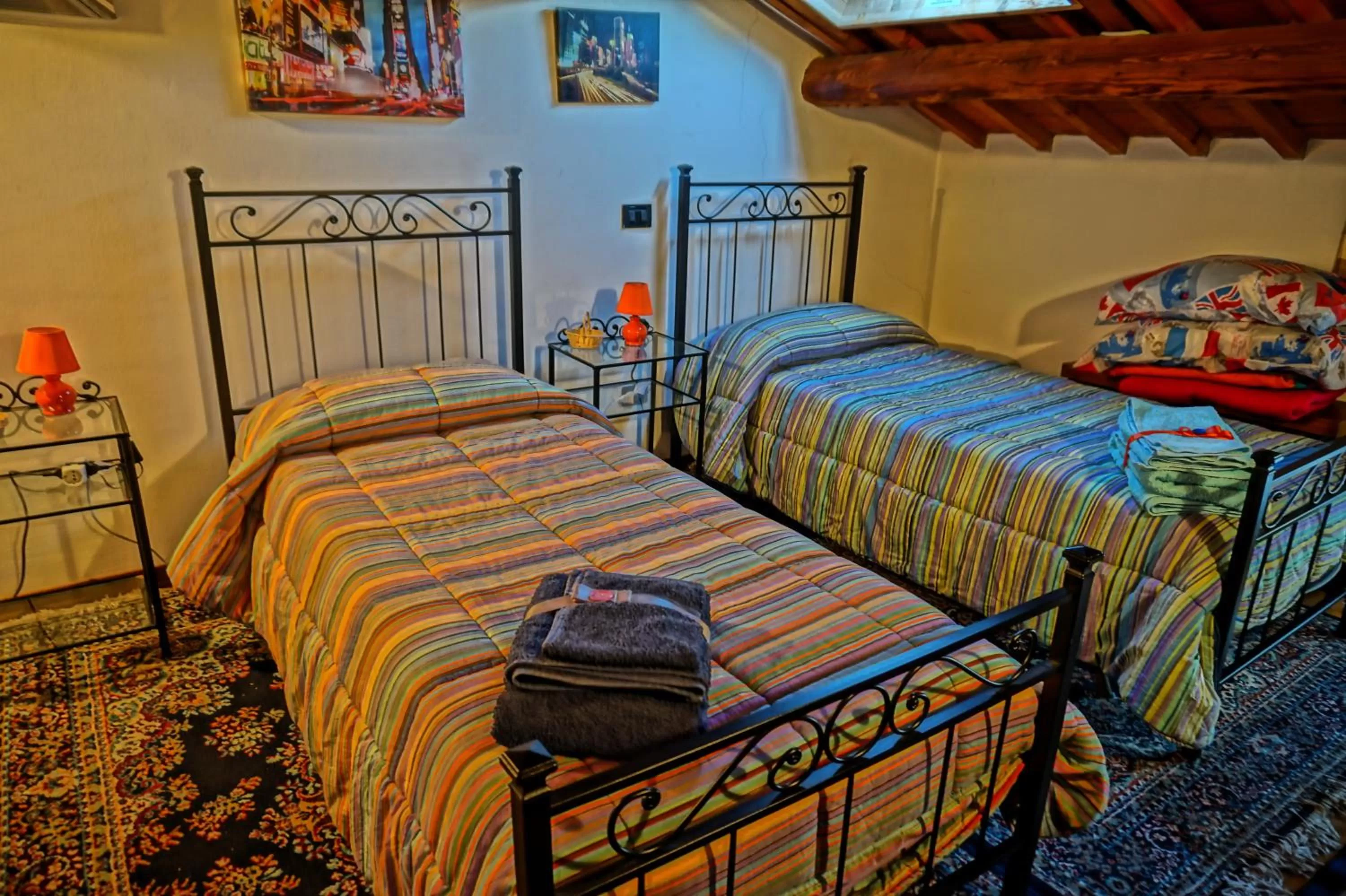 Photo of the whole room, Bed in Casa Stefy