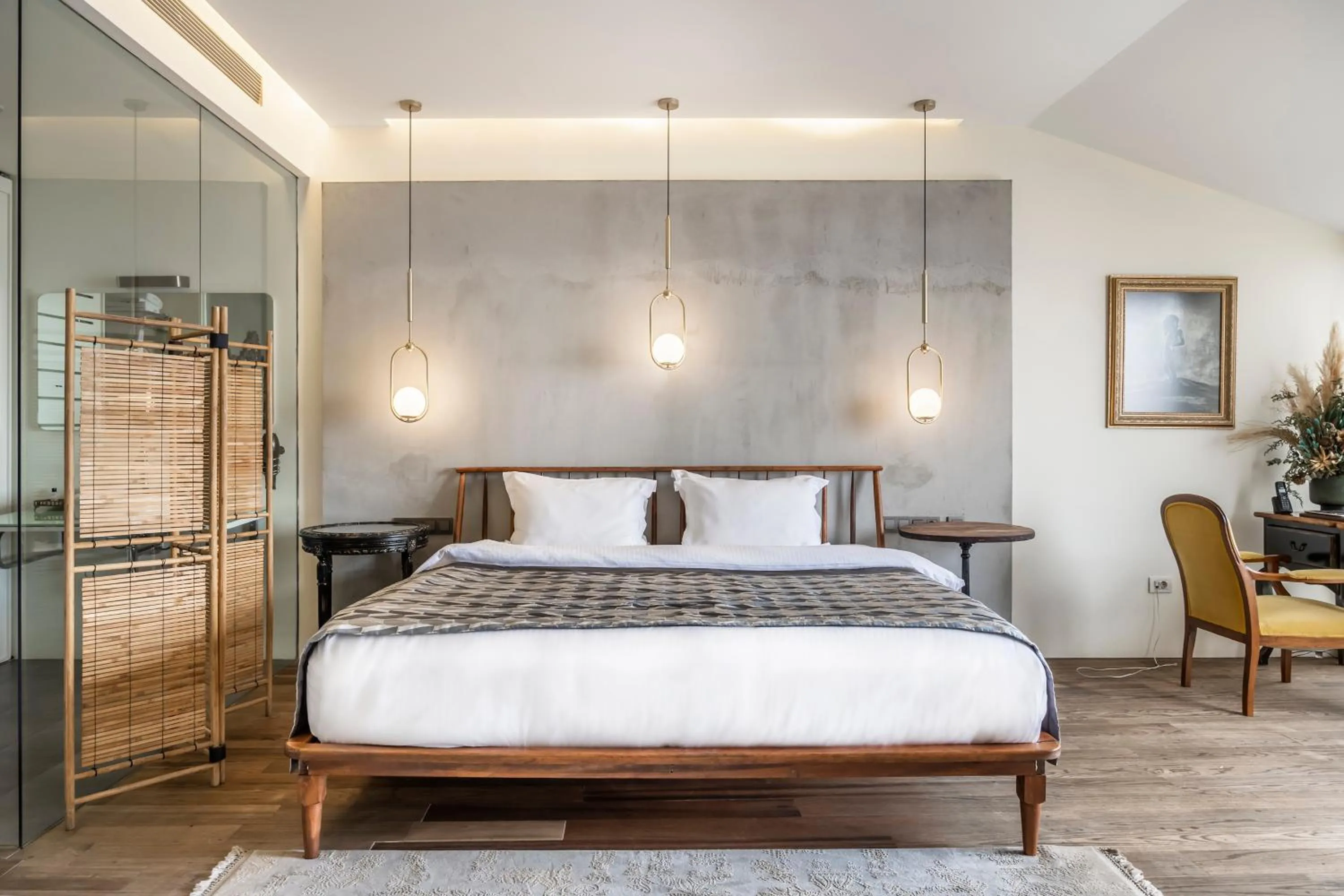 Bed in Ansen Hotel and Suites