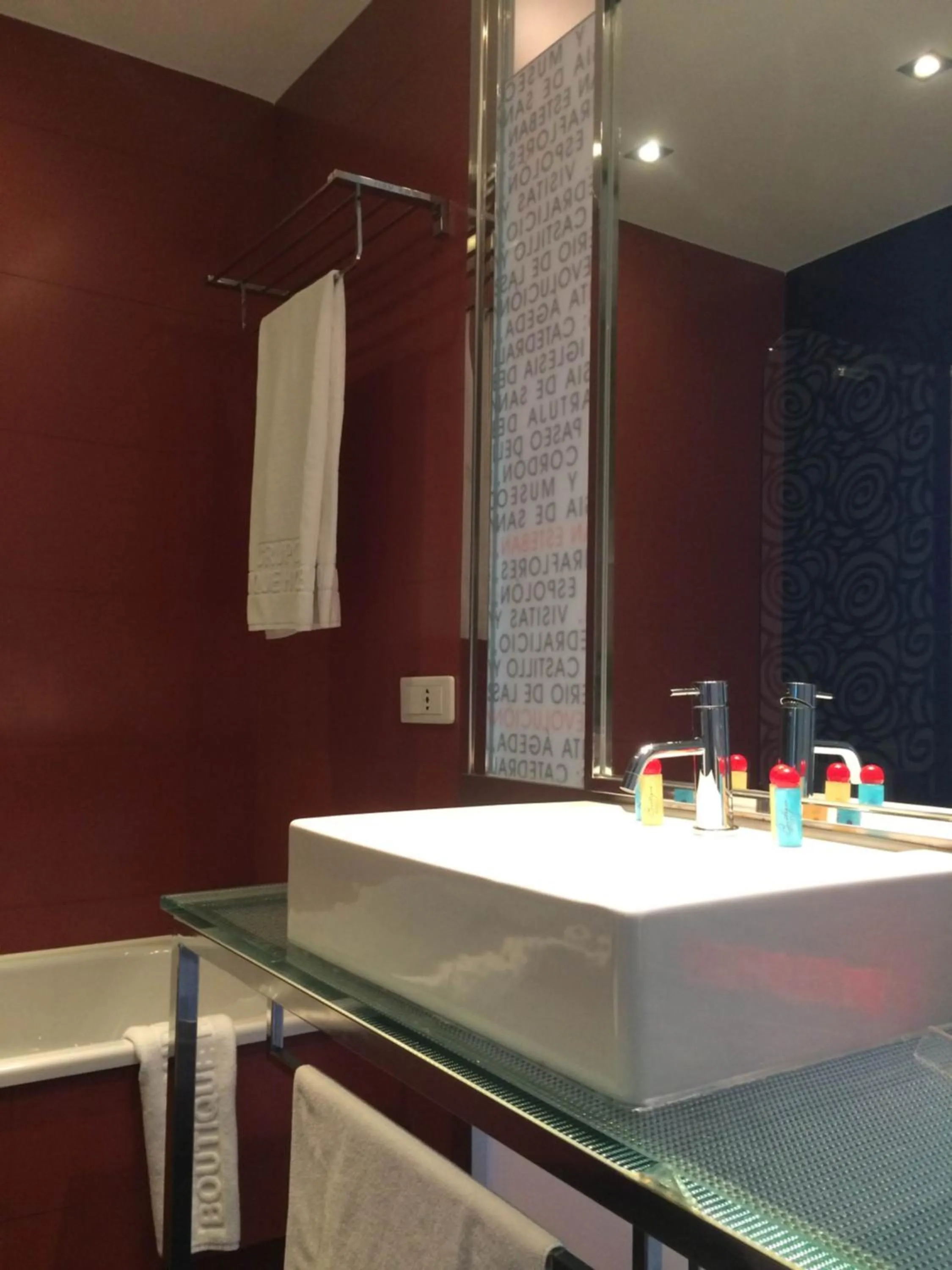 Bathroom in Hotel Vía Gótica