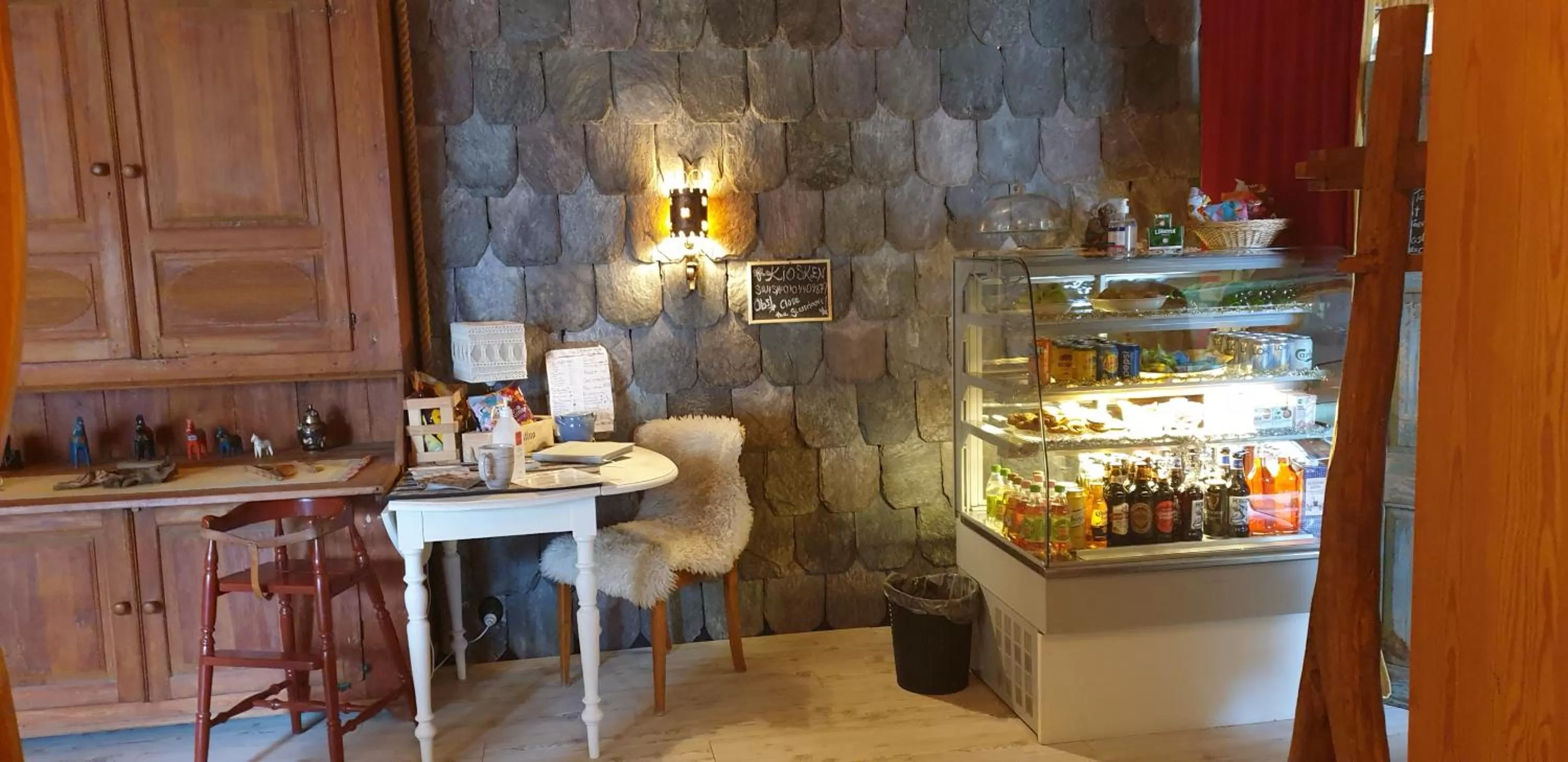 Drinks in Woodstock B&B & Studio Apartments