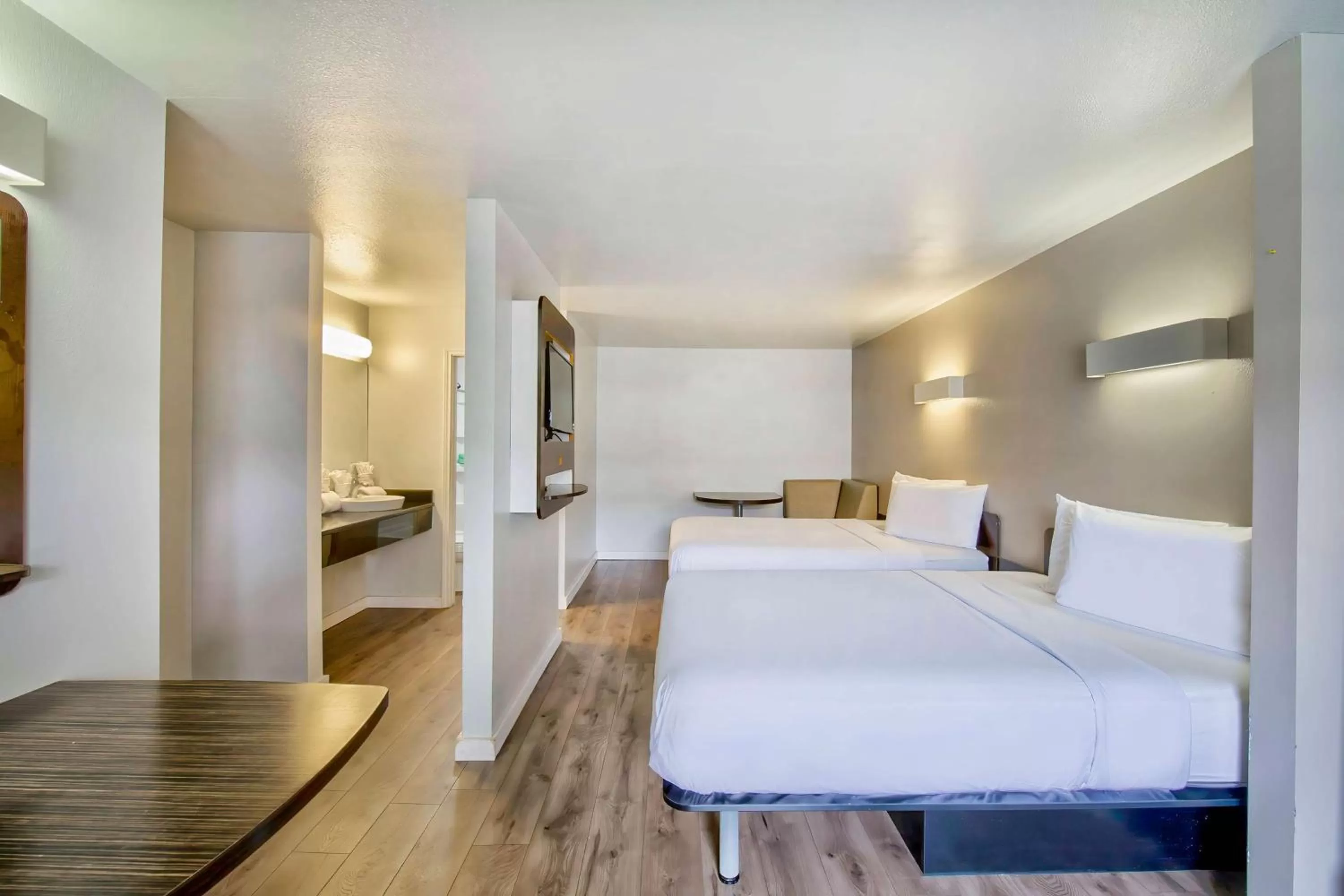 Bedroom, Bed in Studio 6-San Antonio, TX - Airport