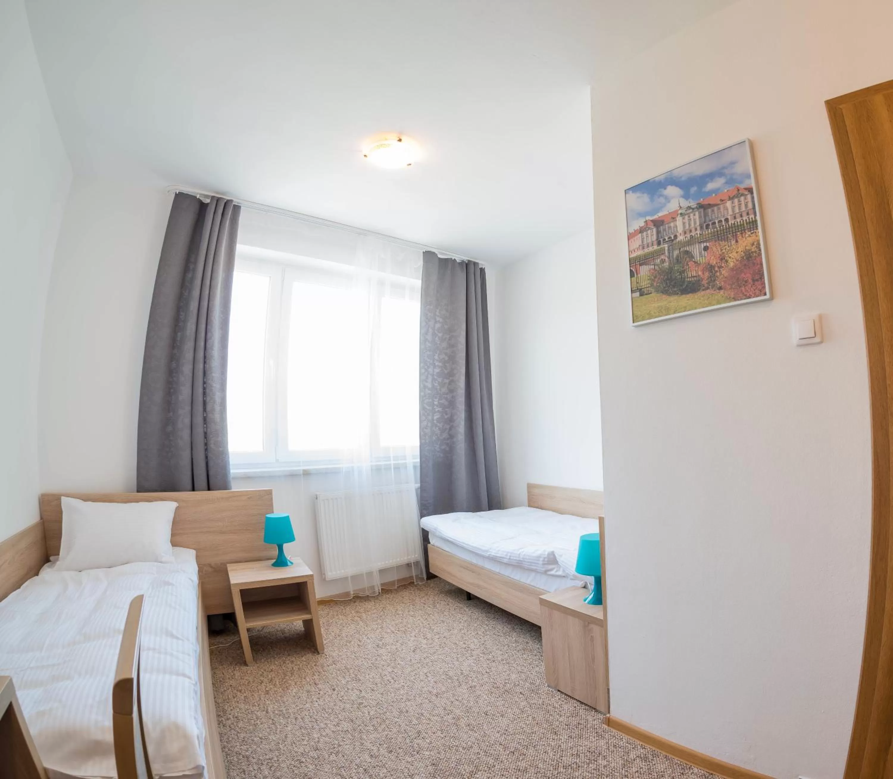 Photo of the whole room, Bed in Patra