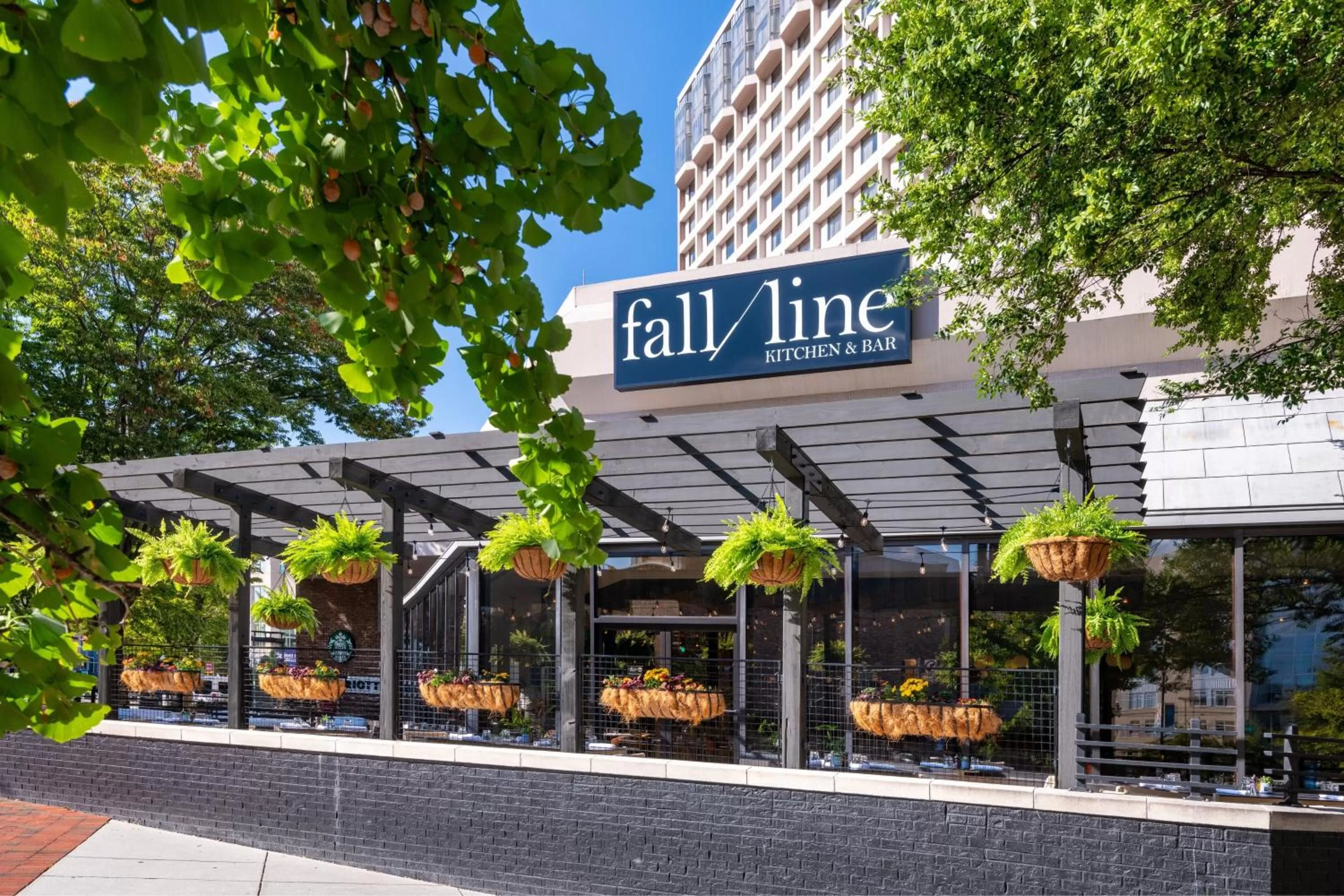 Lounge or bar in Richmond Marriott