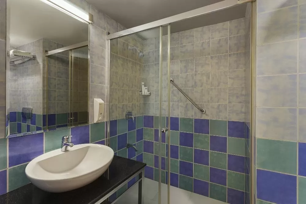 Property building in Hometel Roorkee