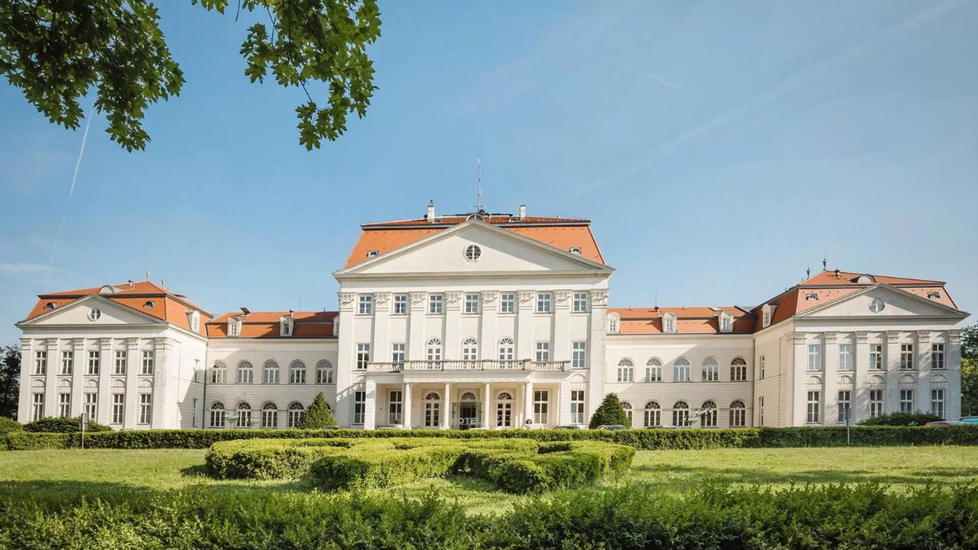 Property building in Austria Trend Hotel Schloss Wilhelminenberg Wien