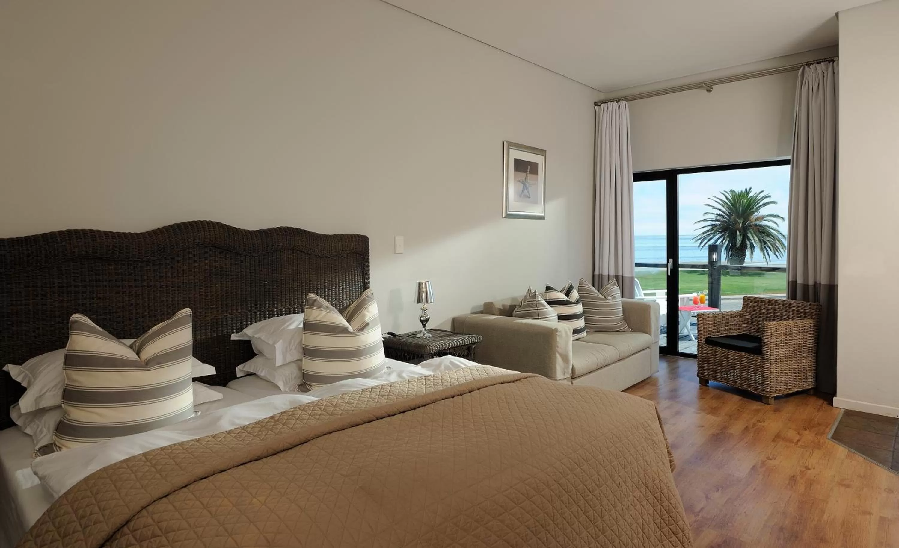 Day in Oyster Box Guesthouse