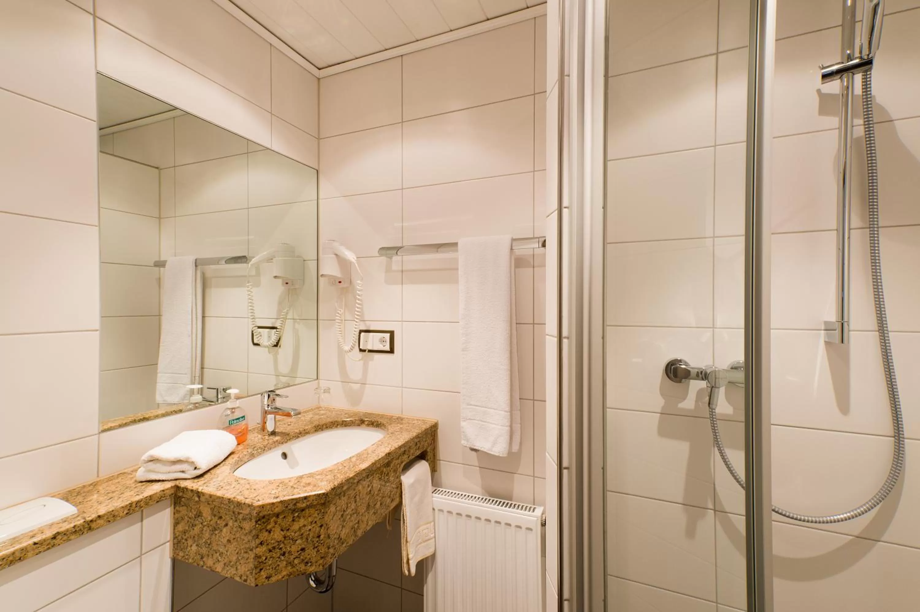 Bathroom in Hotel SCHNEIDER