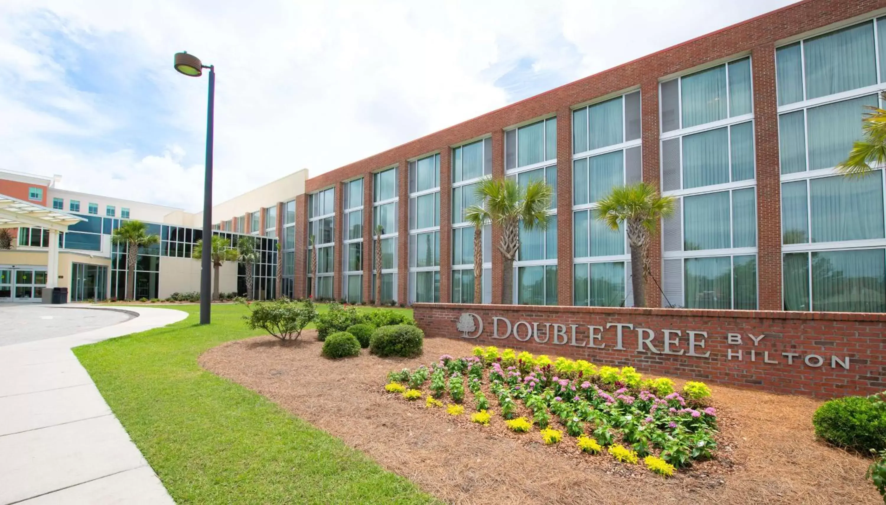 DoubleTree Hotel & Suites Charleston Airport DoubleTree Hotel & Suites Charleston Airport