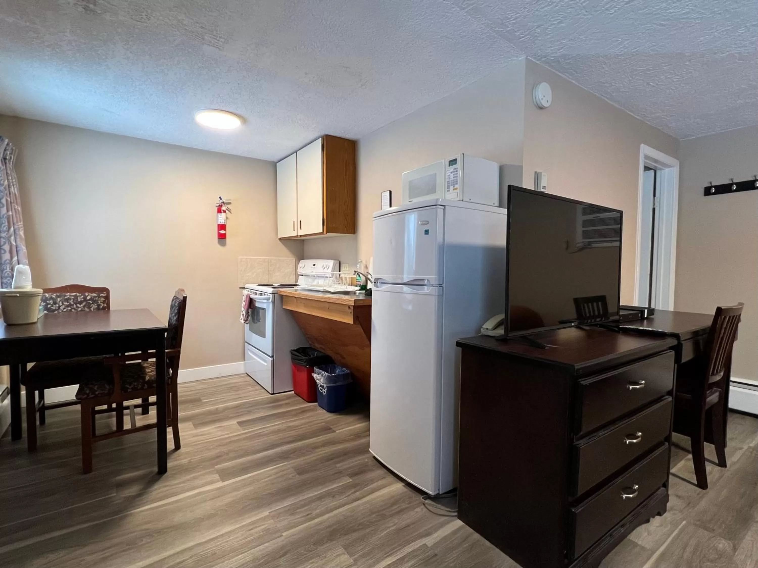 Kitchen or kitchenette in Villa Motel