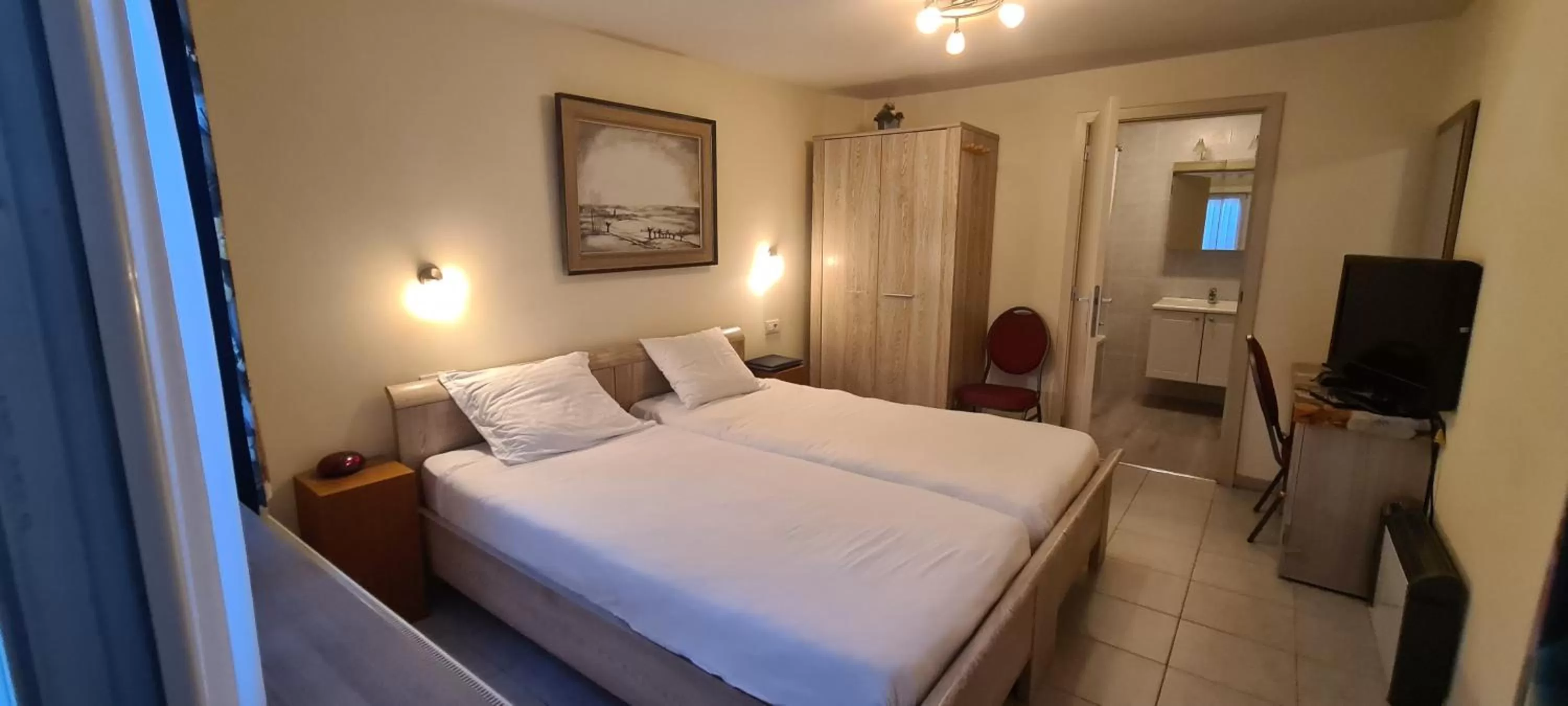 Bedroom, Bed in Alliance Hotel Ieper Centrum