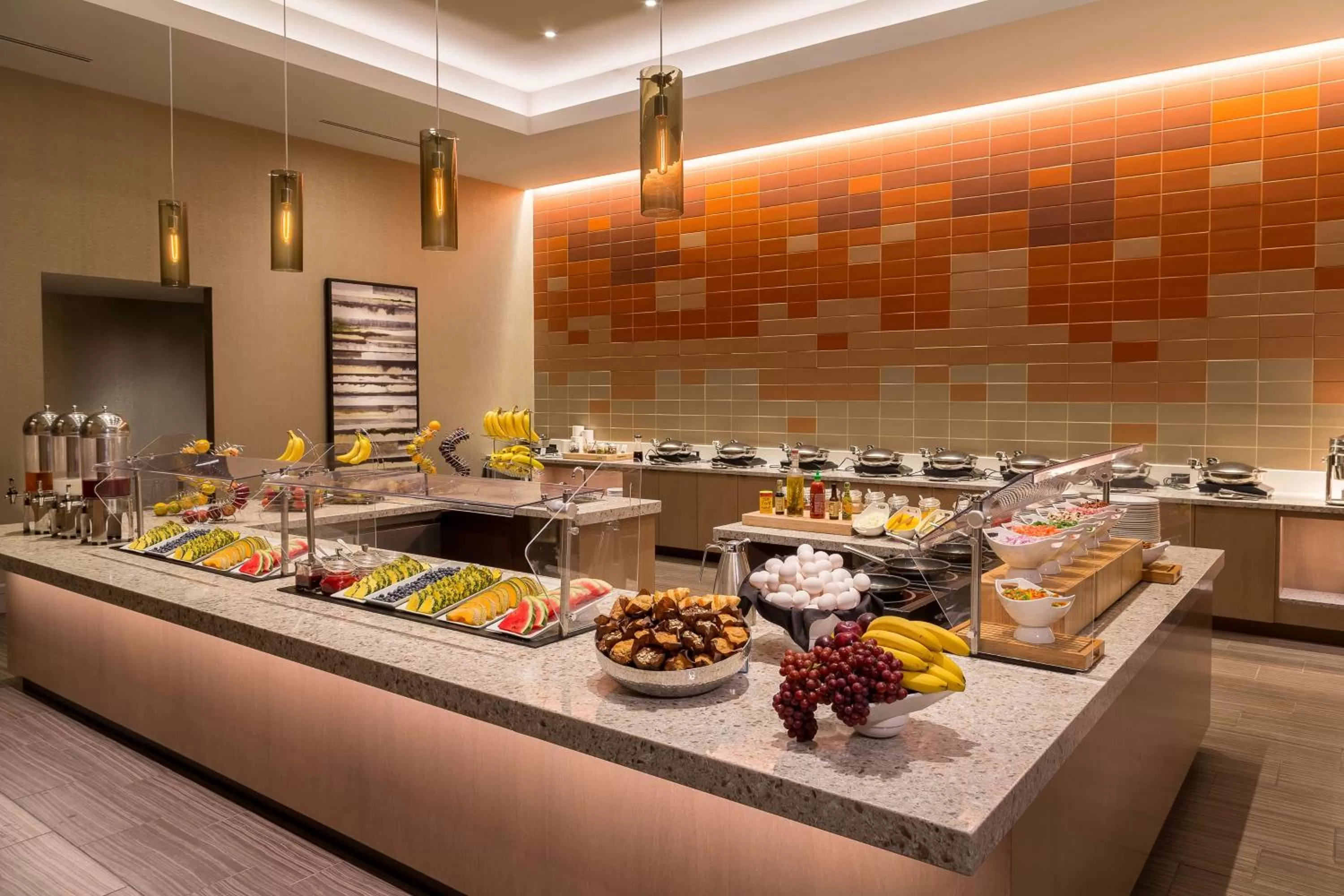 Restaurant/places to eat in Hilton Minneapolis