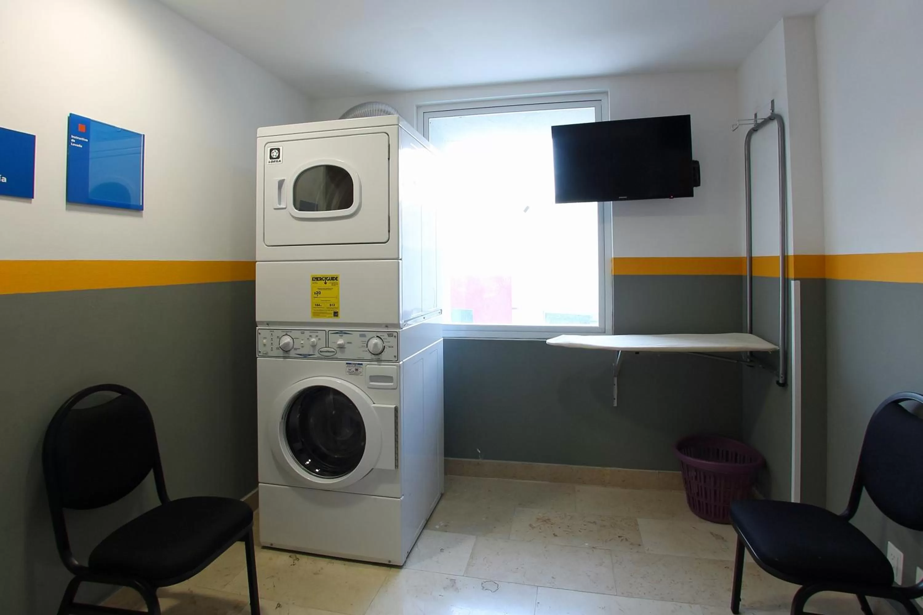 Decorative detail in One Villahermosa 2000