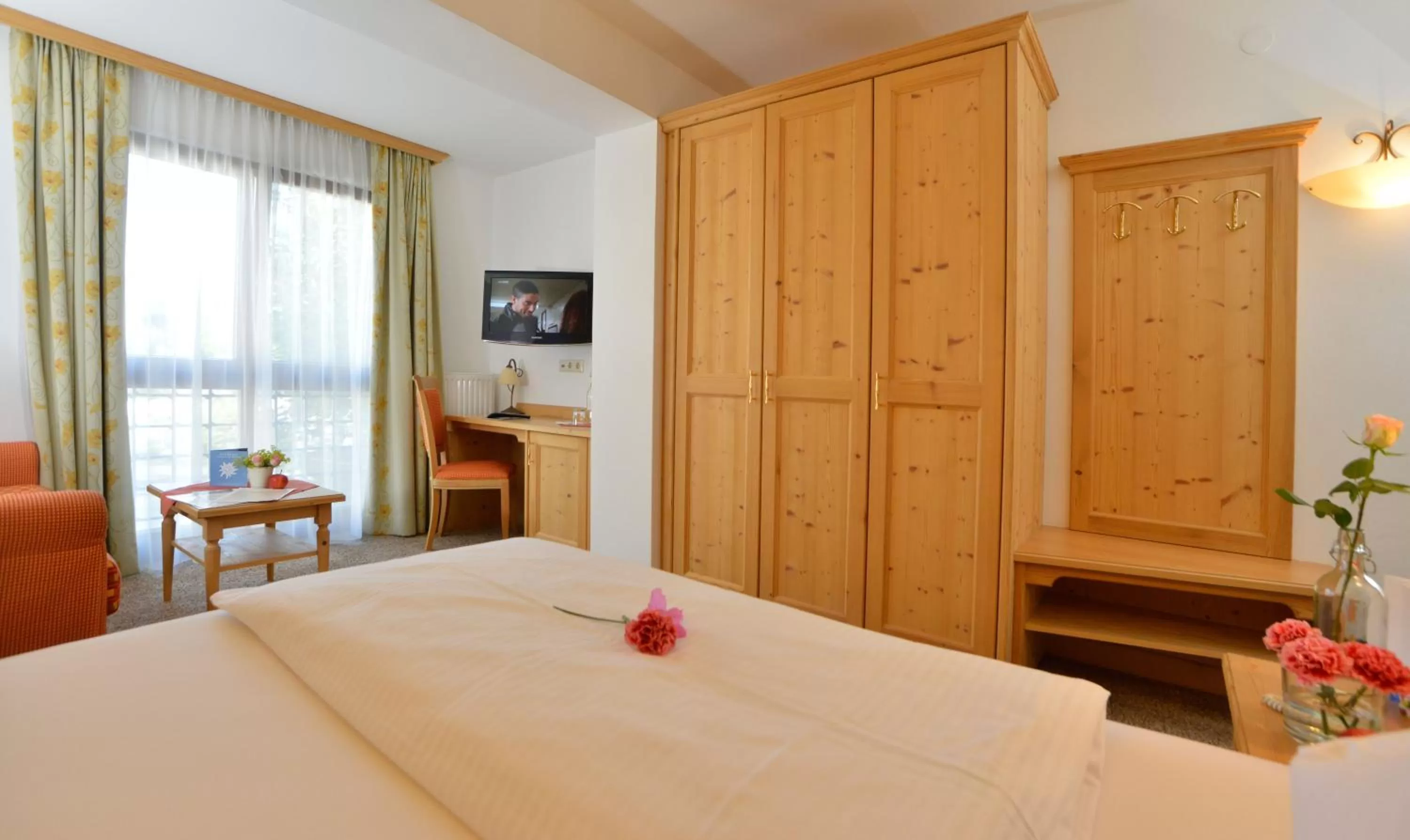 Decorative detail, Bed in Hotel Diana