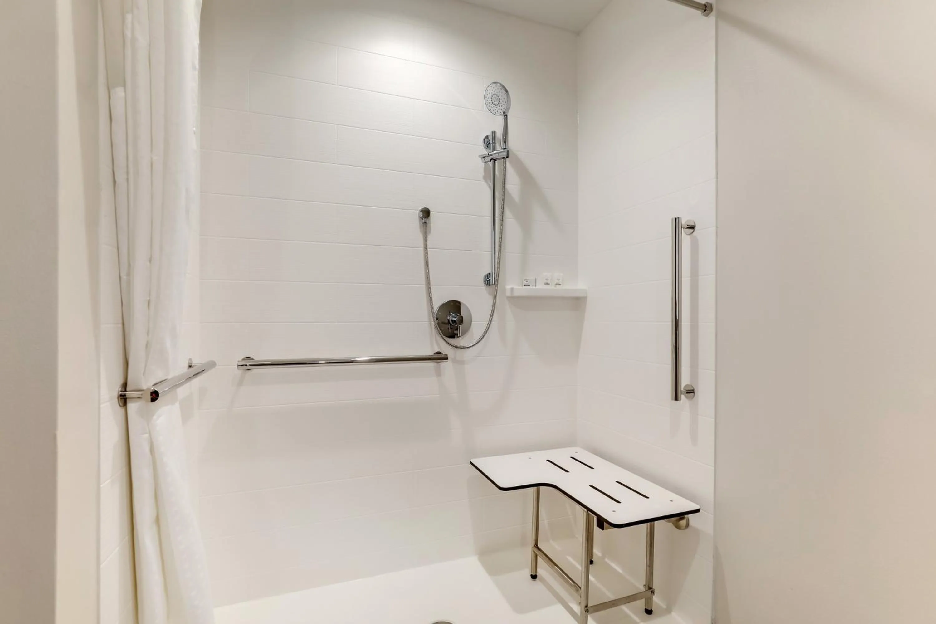 Photo of the whole room in Holiday Inn Express Holly Springs - Raleigh Area by IHG