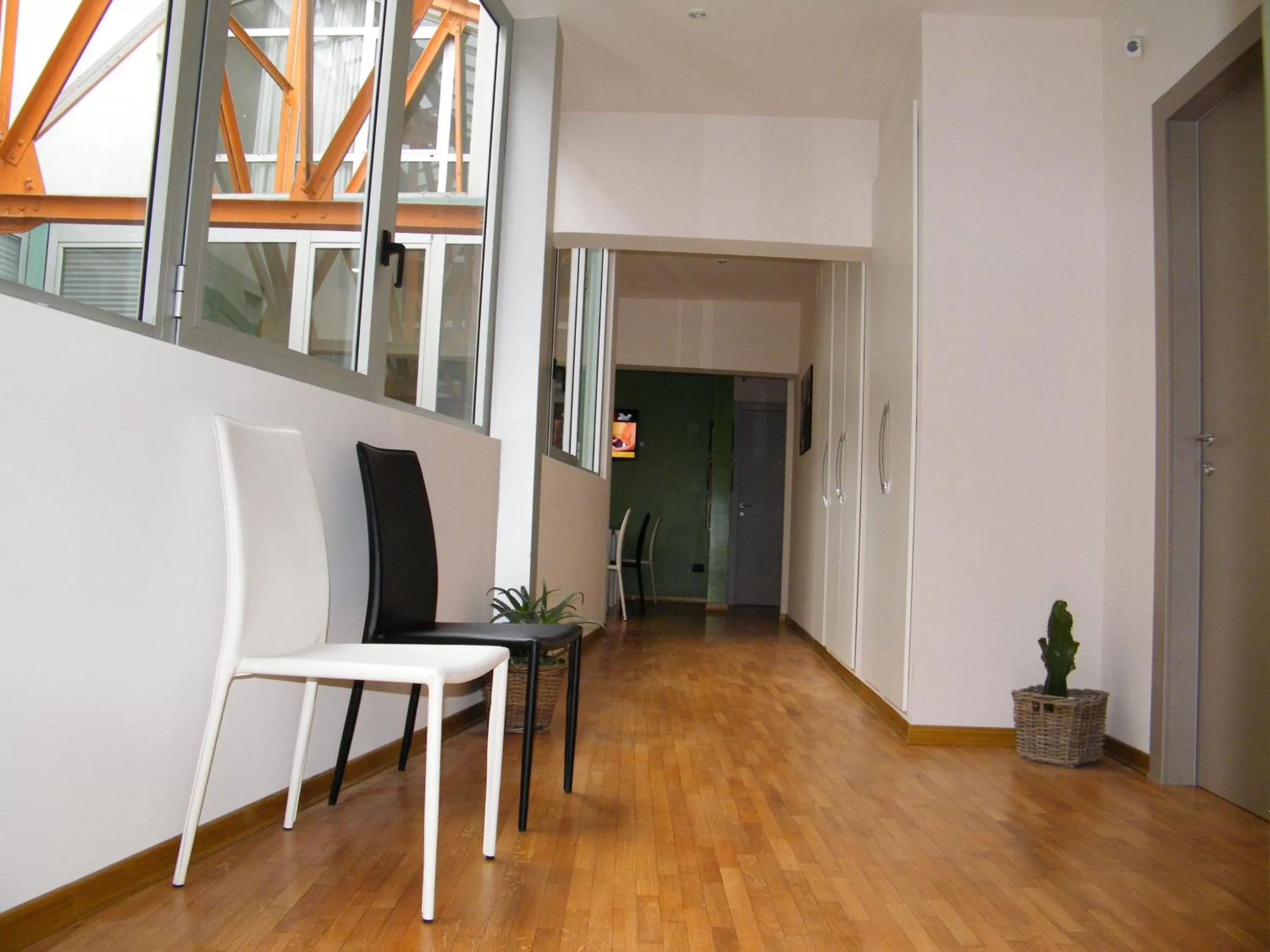 Lobby or reception, Seating Area in Siena Gallery - Rooms Only