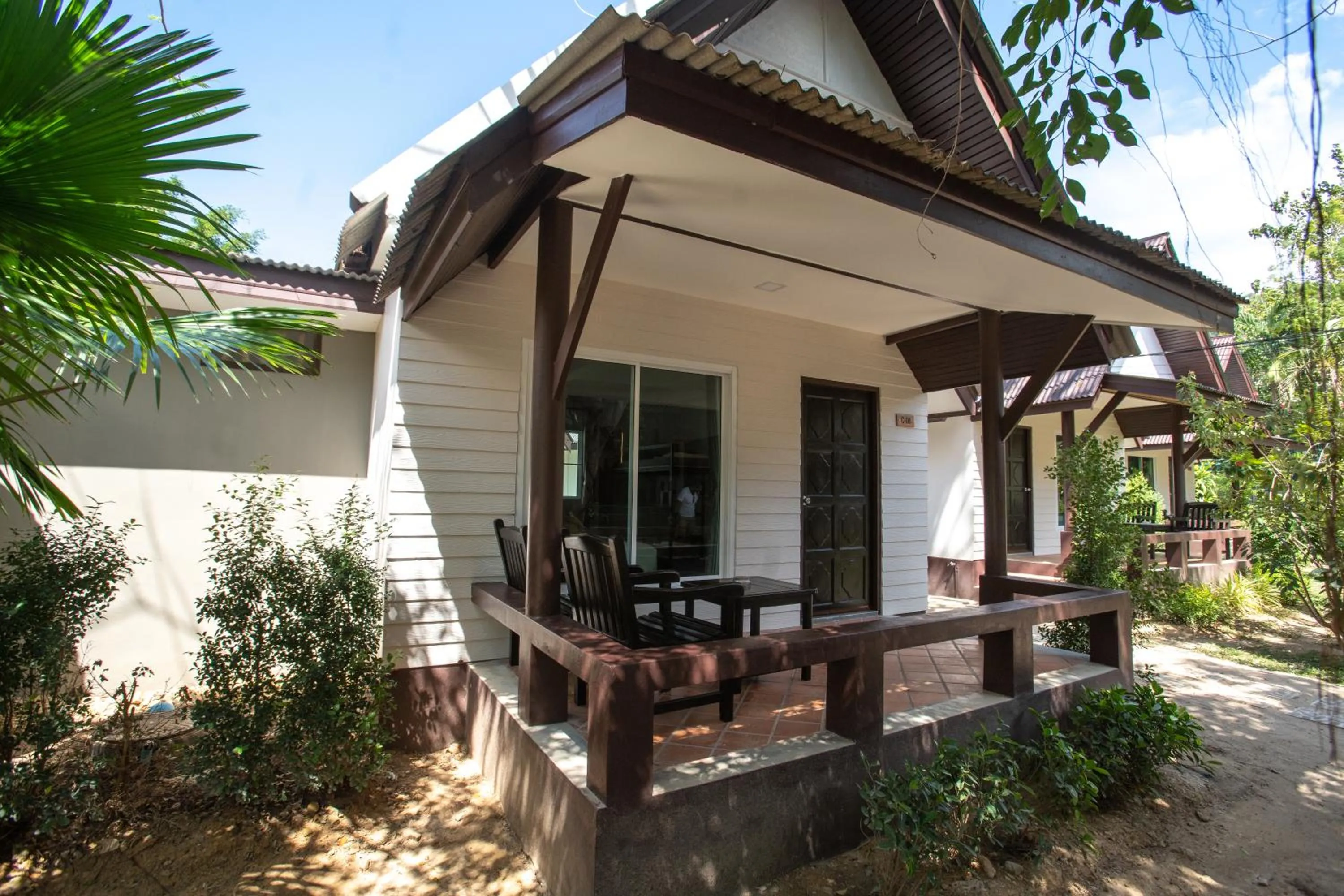 Southern Lanta Resort