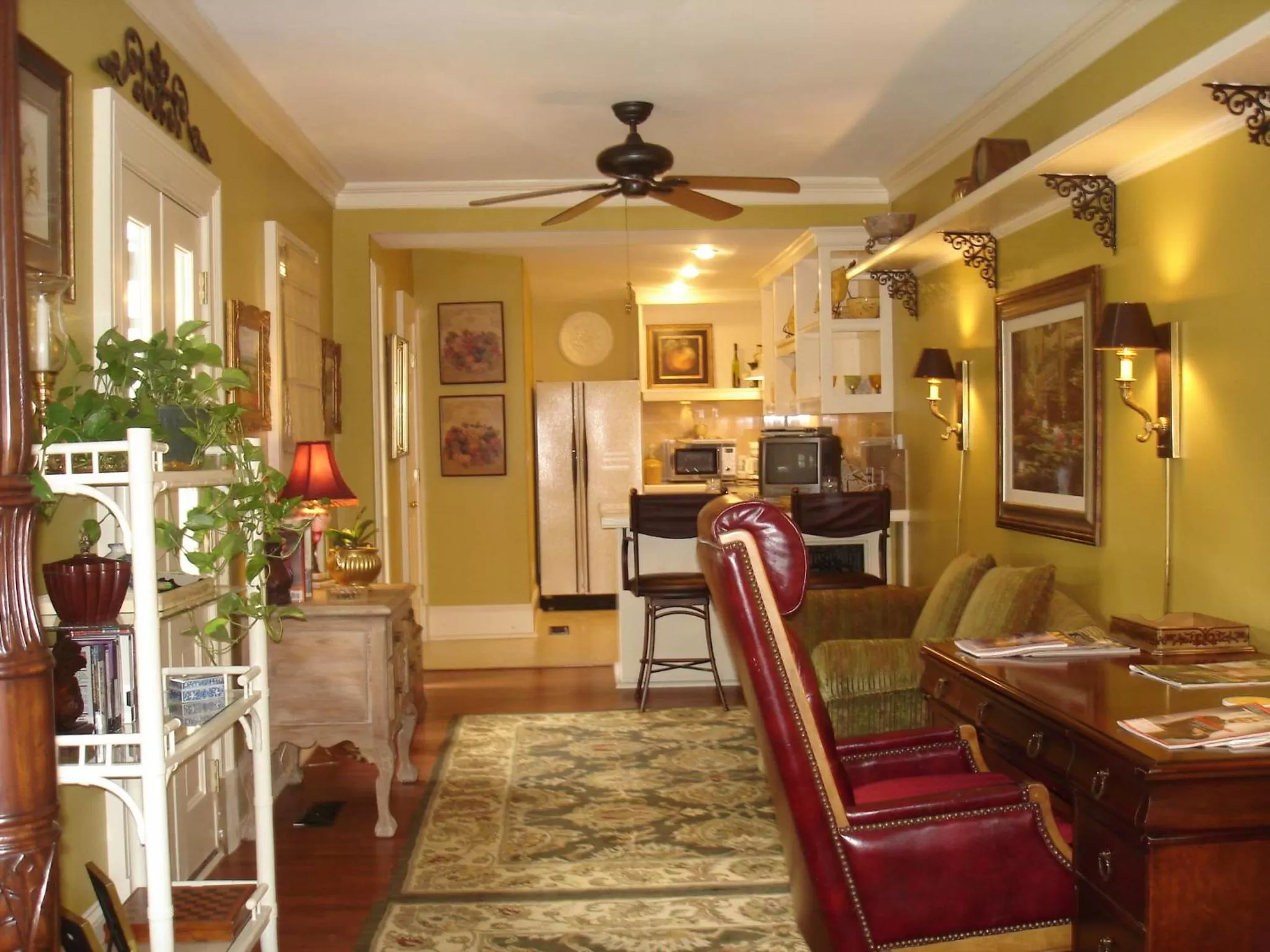 Staff, Lobby/Reception in 22 Charlotte