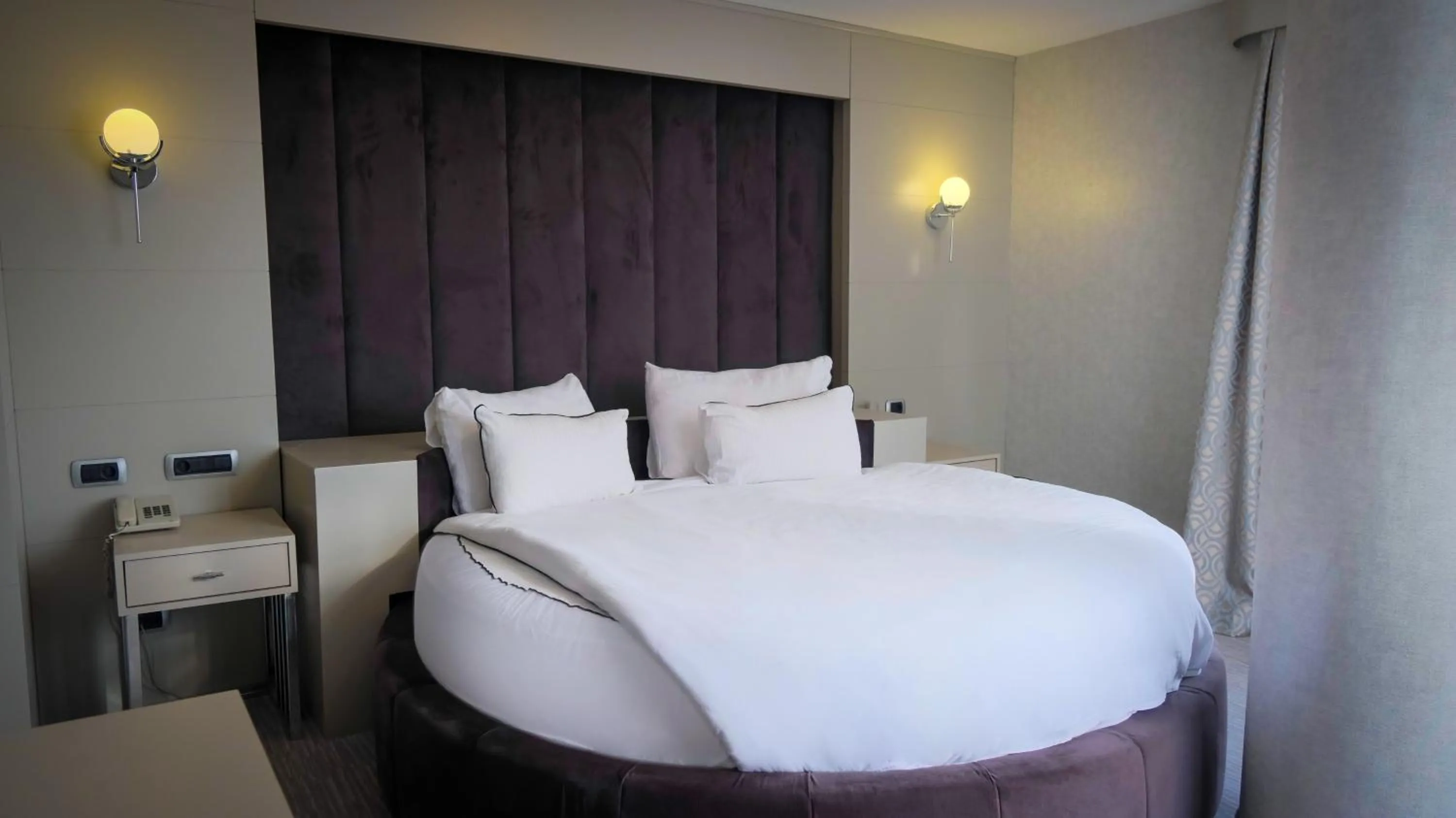 Bed in Kervansaray Bursa City Hotel