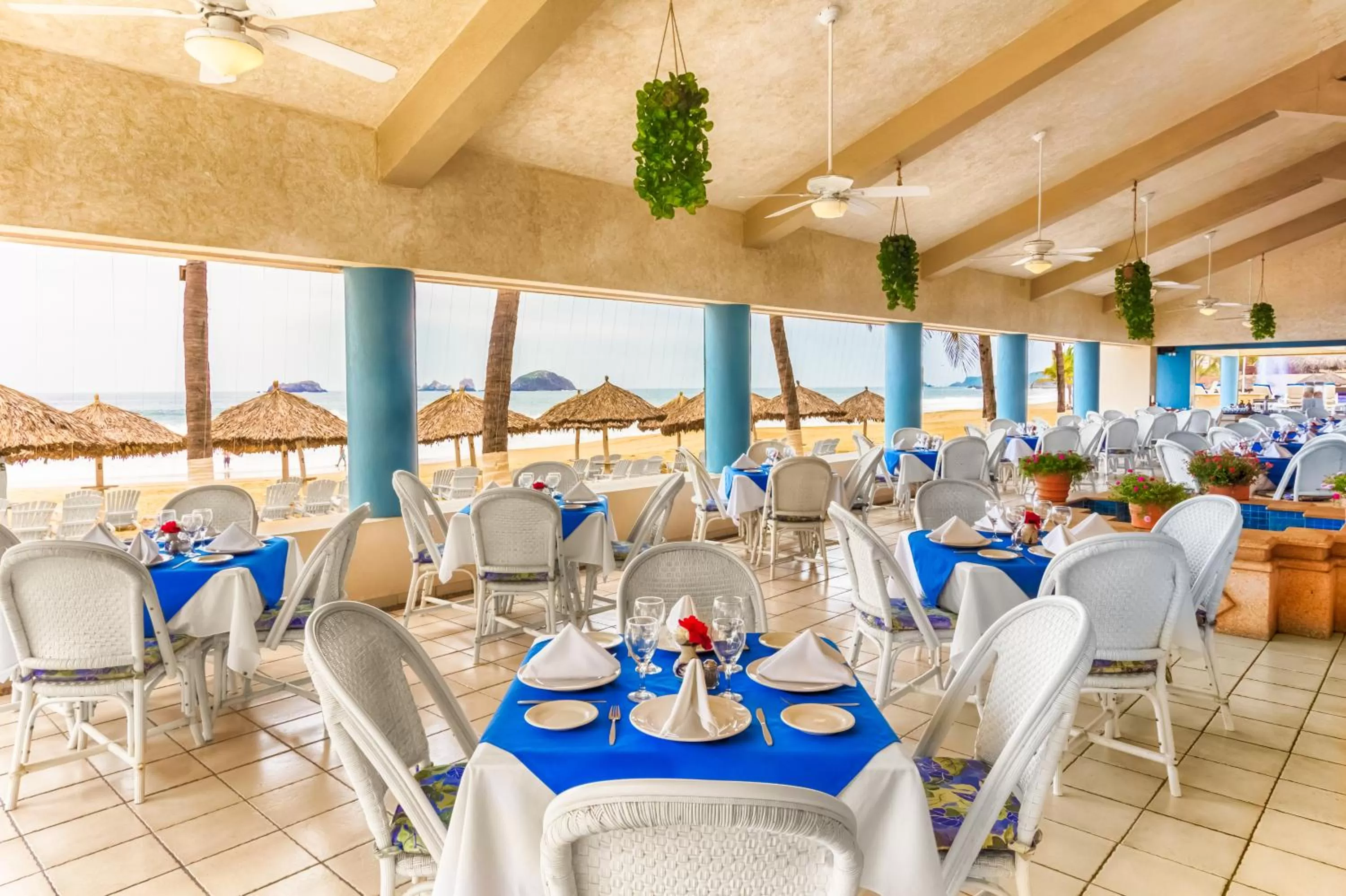Restaurant/places to eat in Posada Real Ixtapa