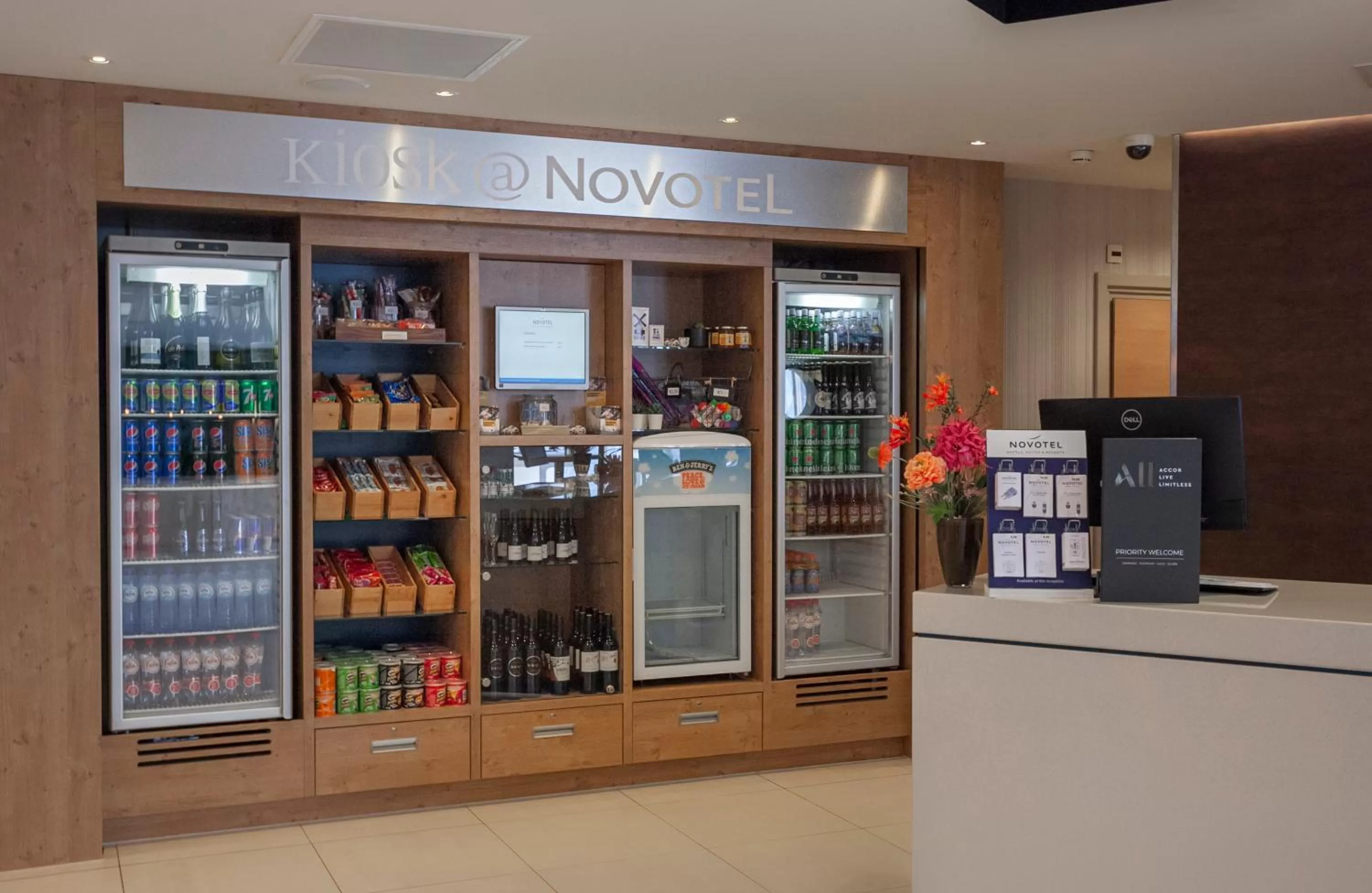 On-site shops in Novotel Rotterdam - Schiedam