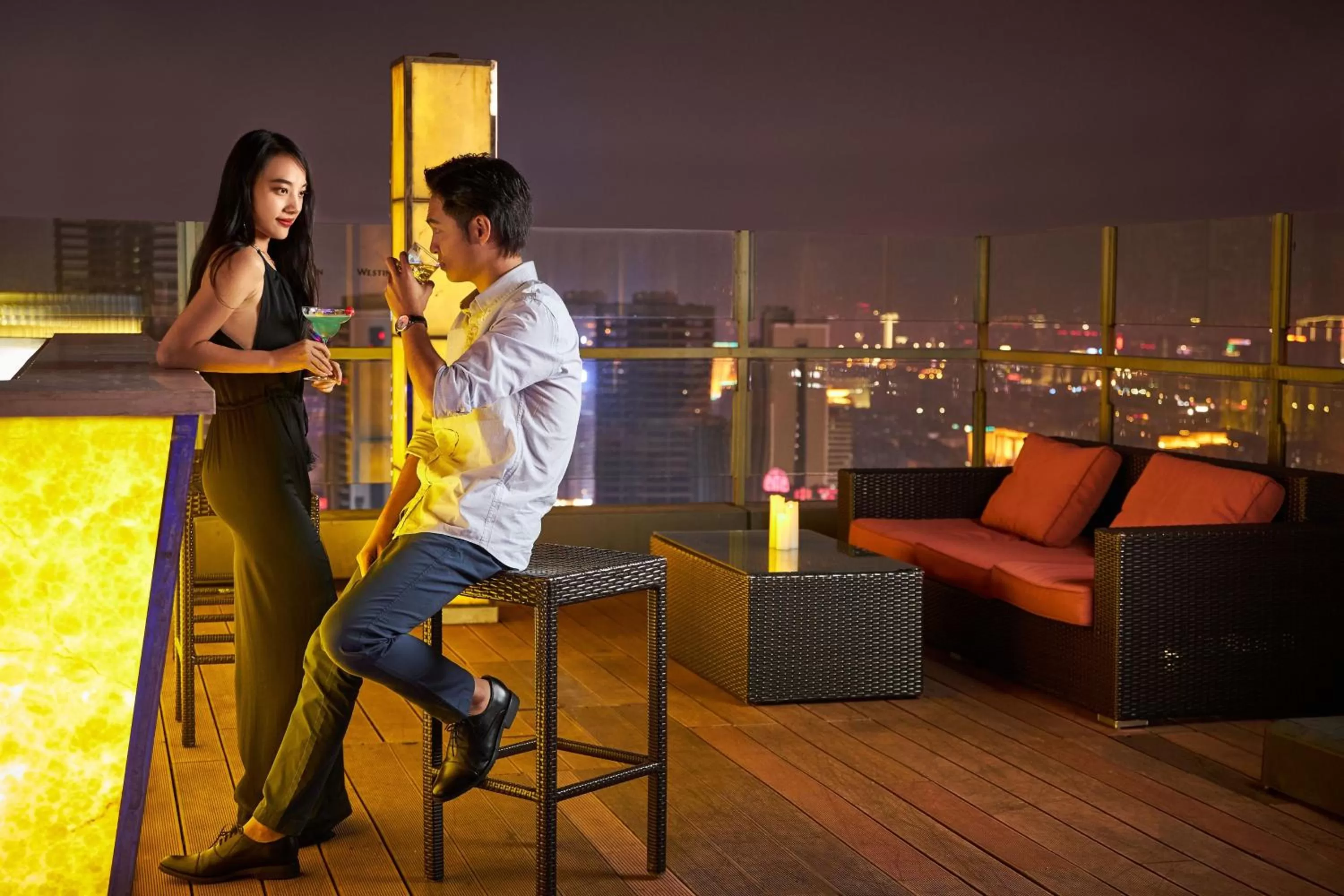 Lounge or bar in The Westin Ningbo