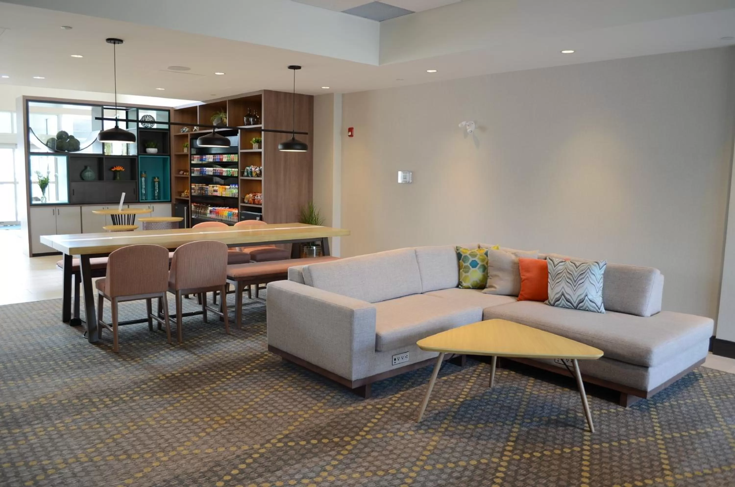 Property building in Holiday Inn Edmonton South - Evario Events by IHG