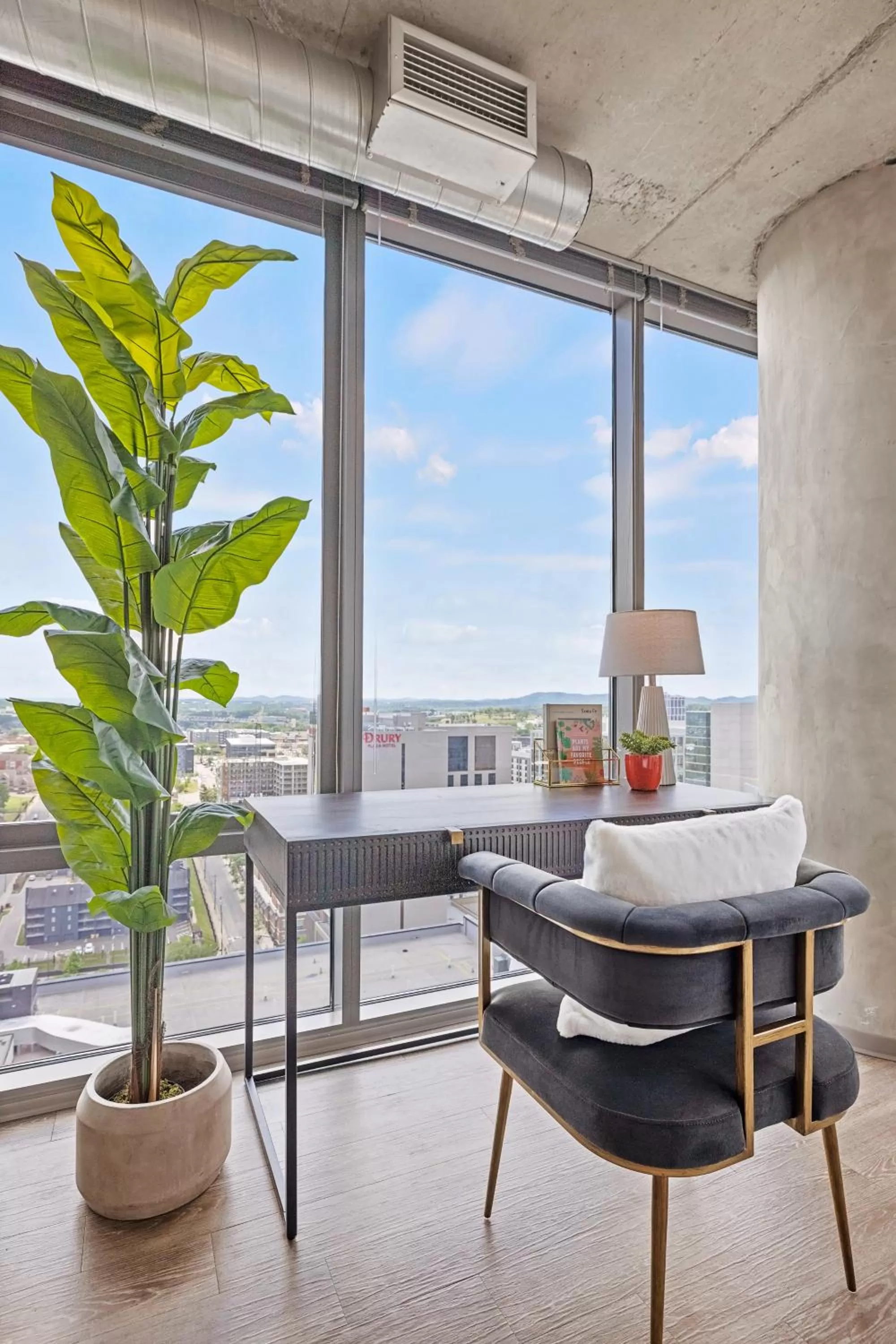 Living room in Placemakr Premier SoBro