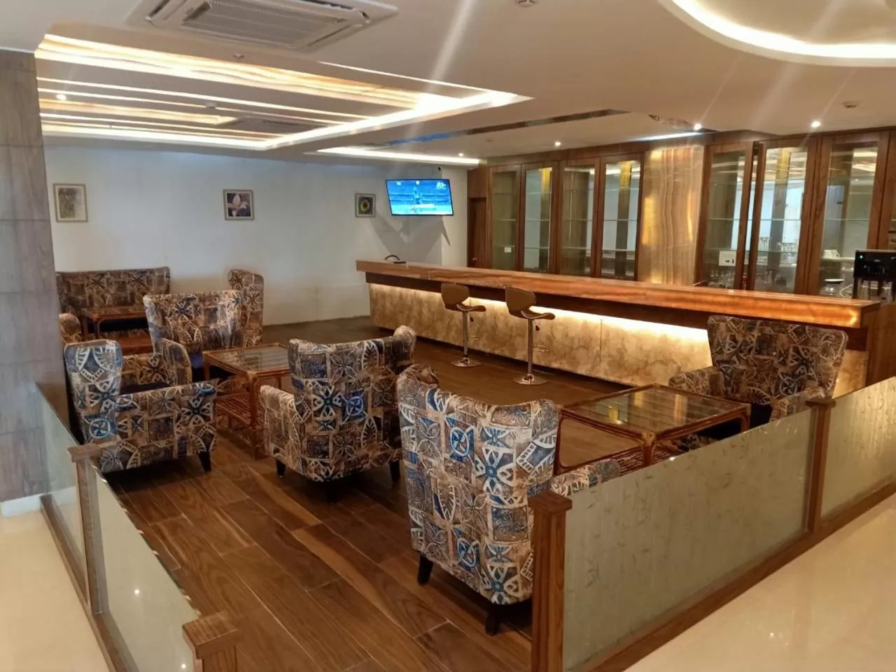 Lounge or bar in Bamboo Saa Resort & Spa - Udaipur