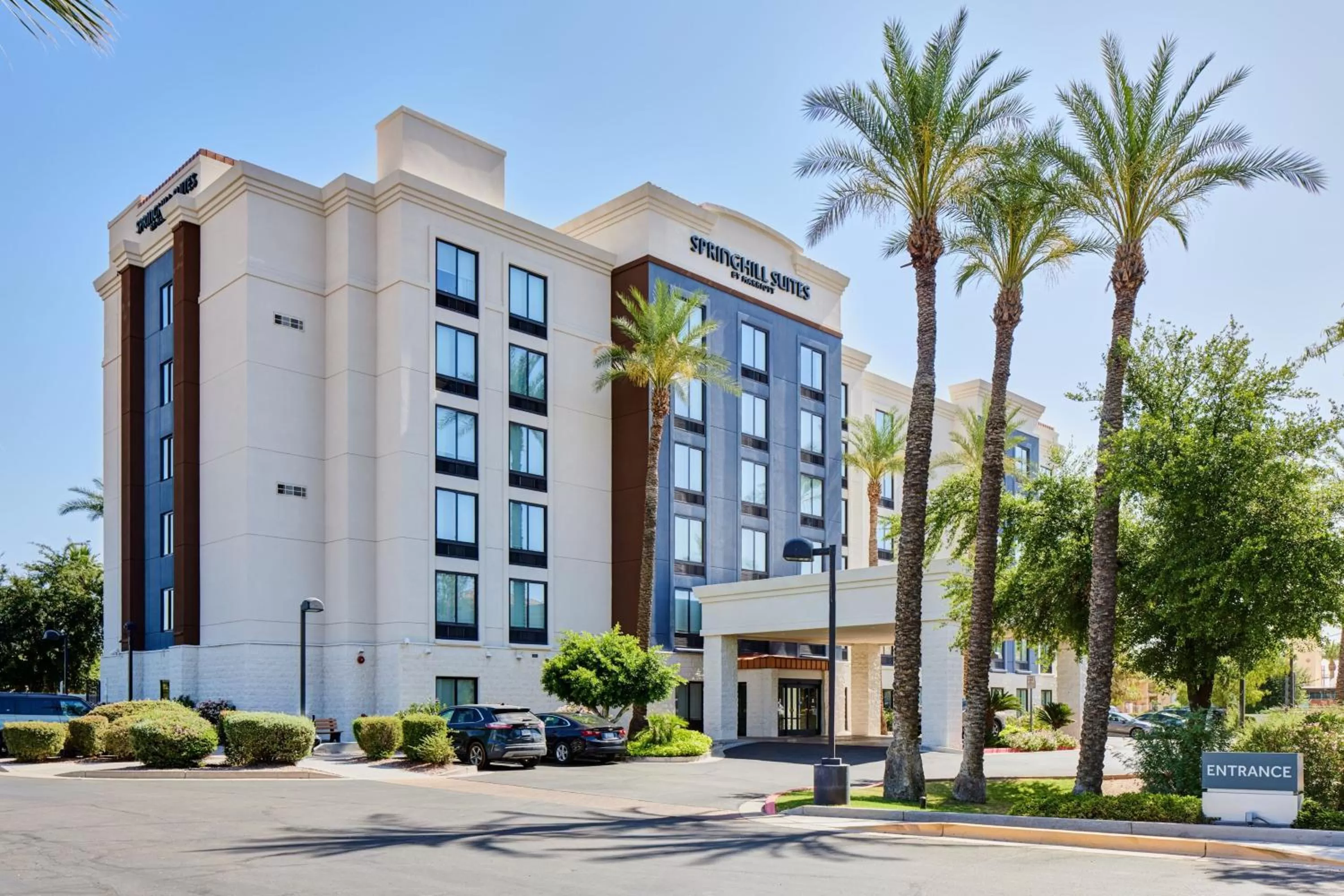 Property building in SpringHill Suites Phoenix Downtown