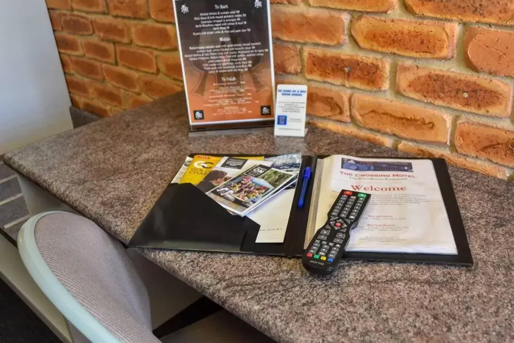 Queen Room in The Crossing Motel Queen Room in The Crossing Motel