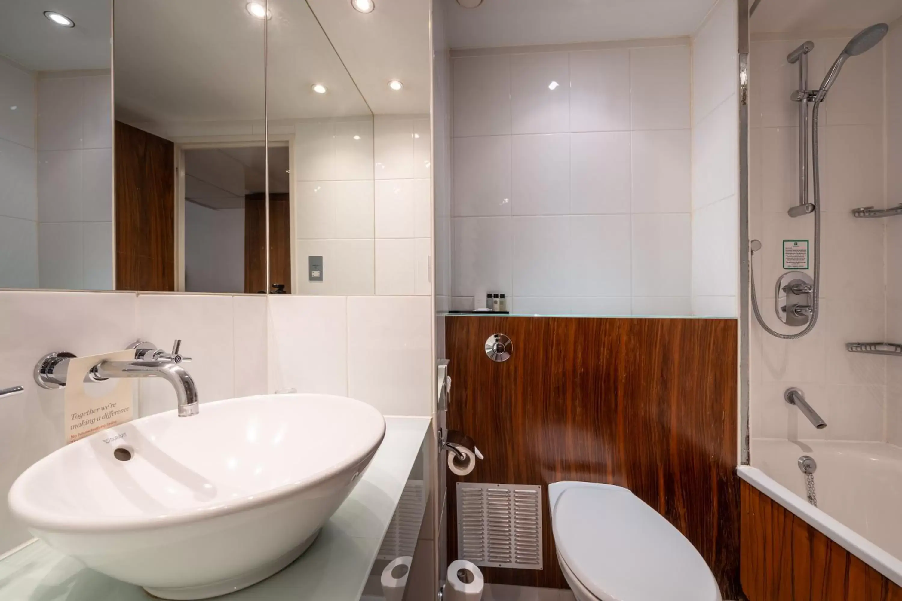 Standard Double Room with Two Double Beds in Holiday Inn London Camden Lock by IHG Standard Double Room with Two Double Beds in Holiday Inn London Camden Lock by IHG