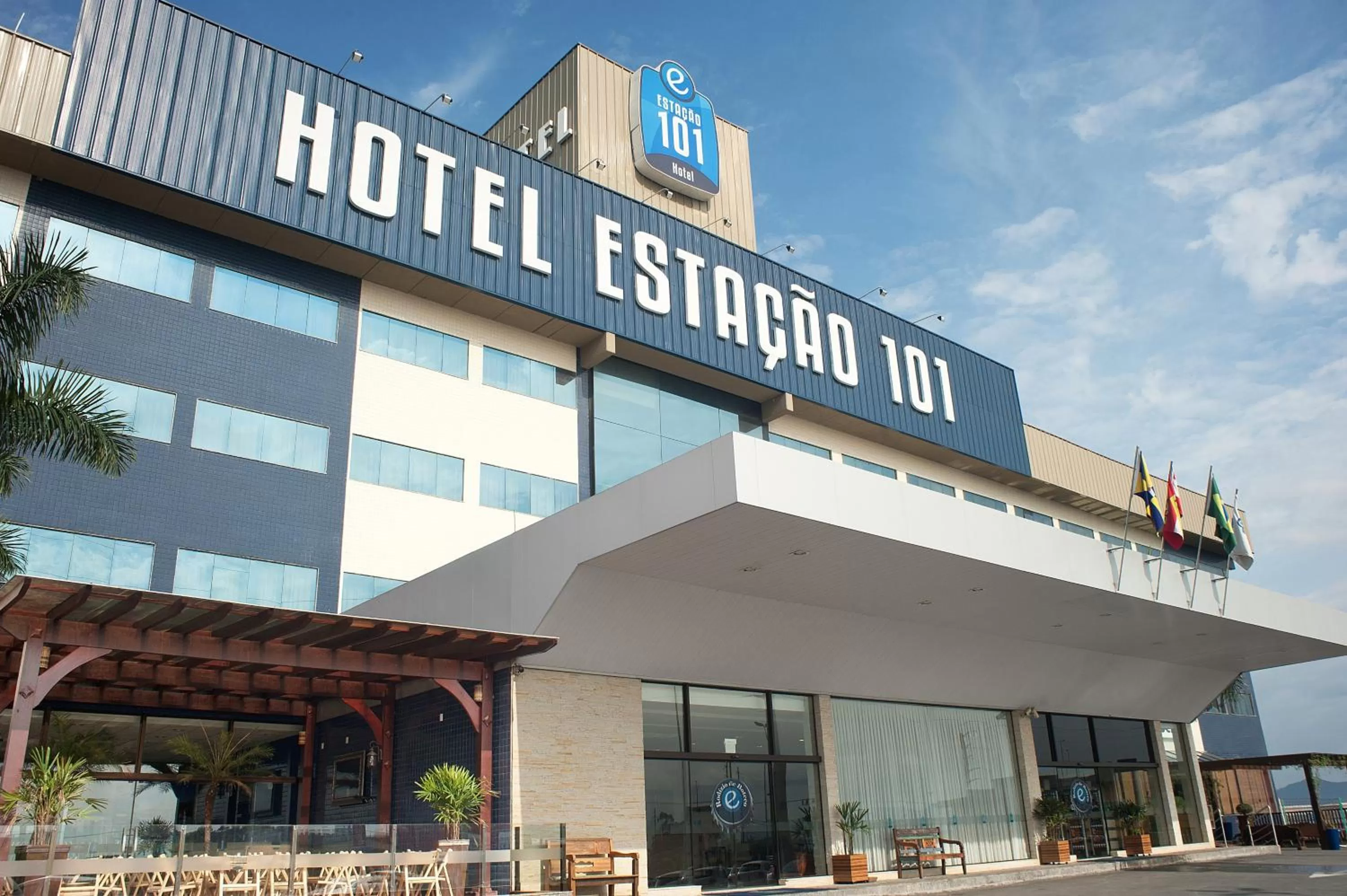 Restaurant/places to eat in Hotel Estação 101 - Itajaí