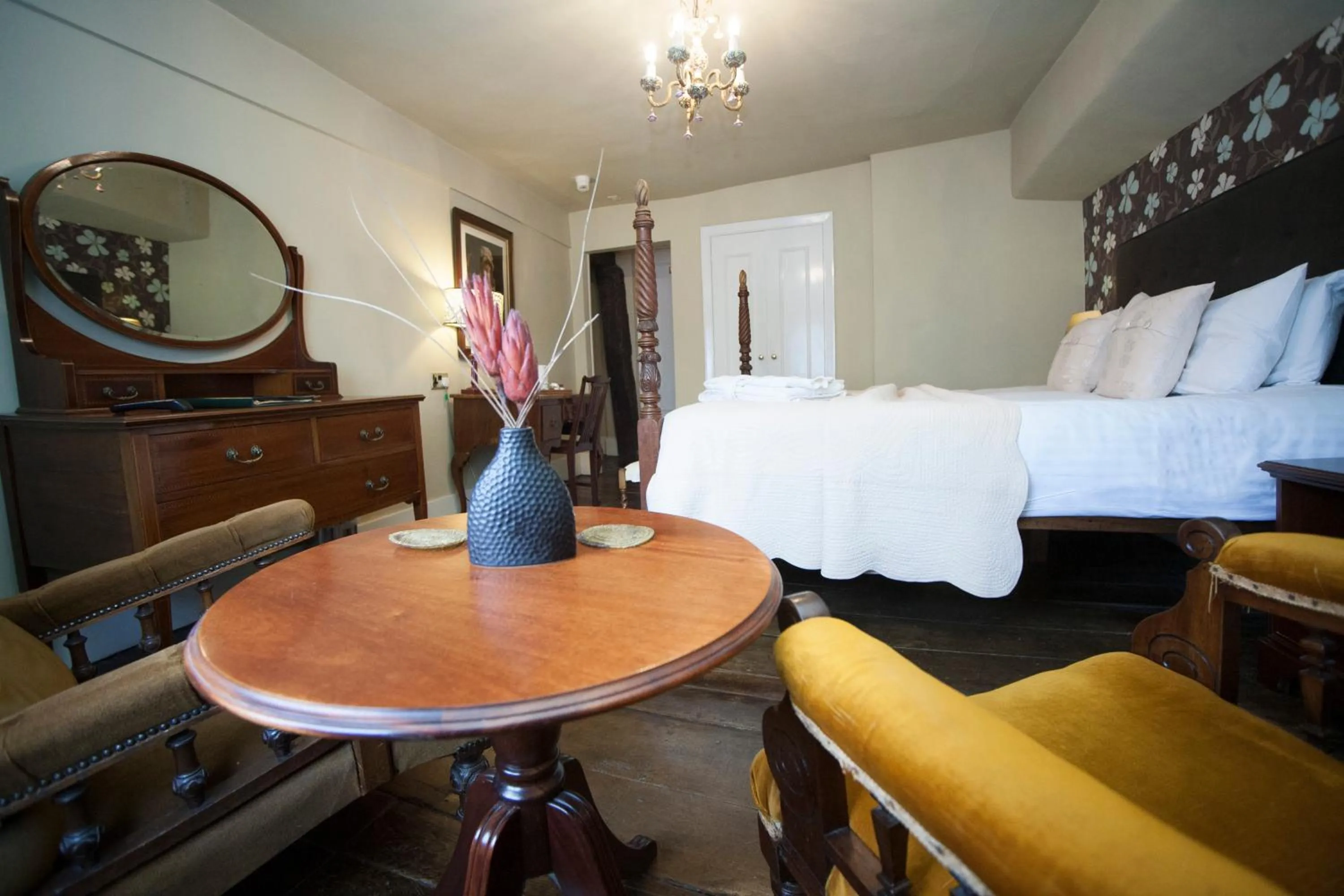 Bedroom, Bed in The Lion Hotel Shrewsbury