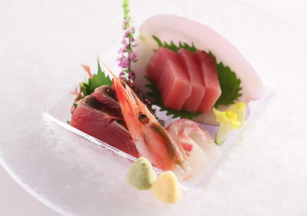 Food close-up in Aura Tachibana