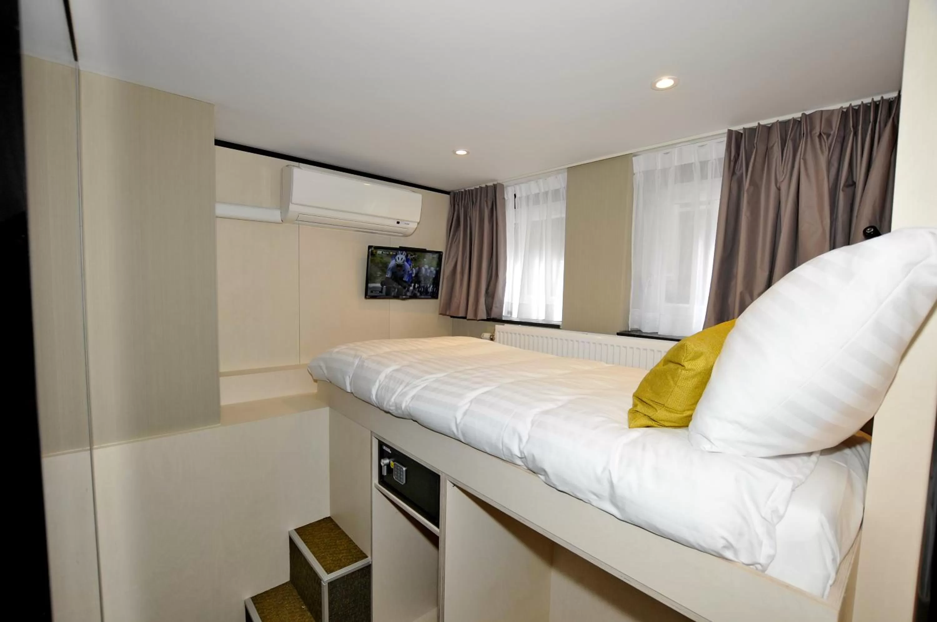 Bed in Cityview Hotel