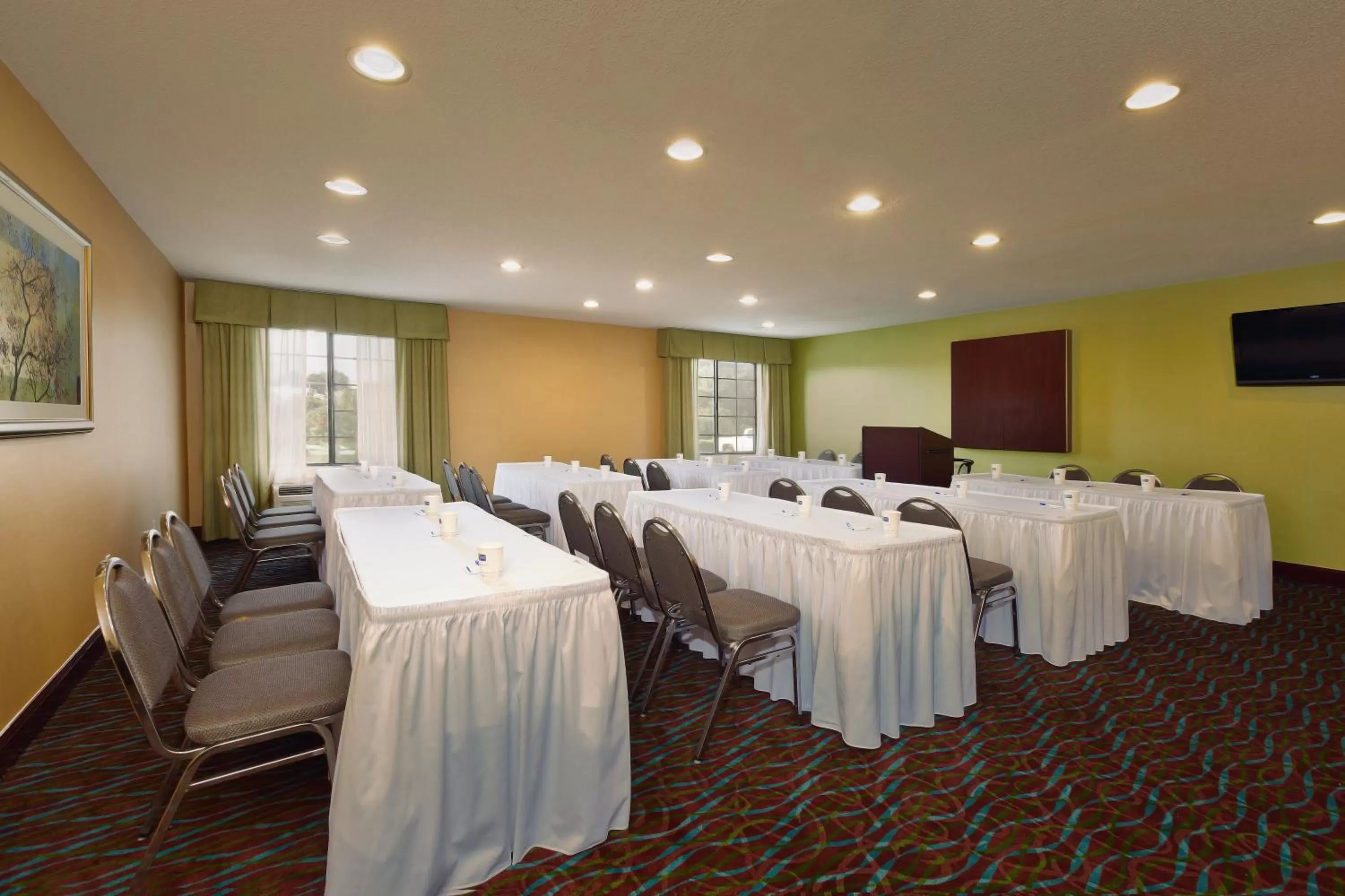 Meeting/conference room in Holiday Inn Express Winston-Salem by IHG