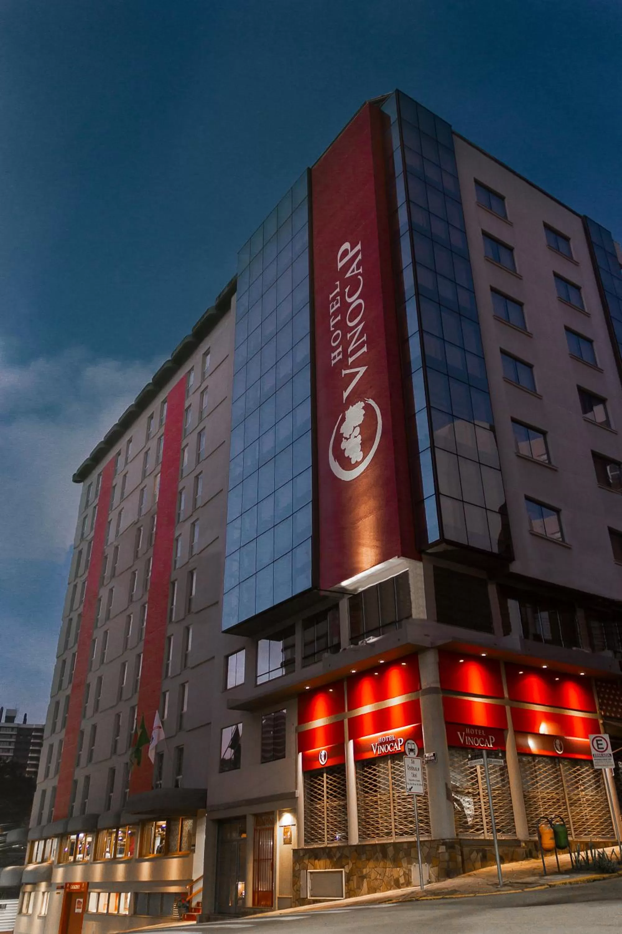 Property building in Hotel Vinocap