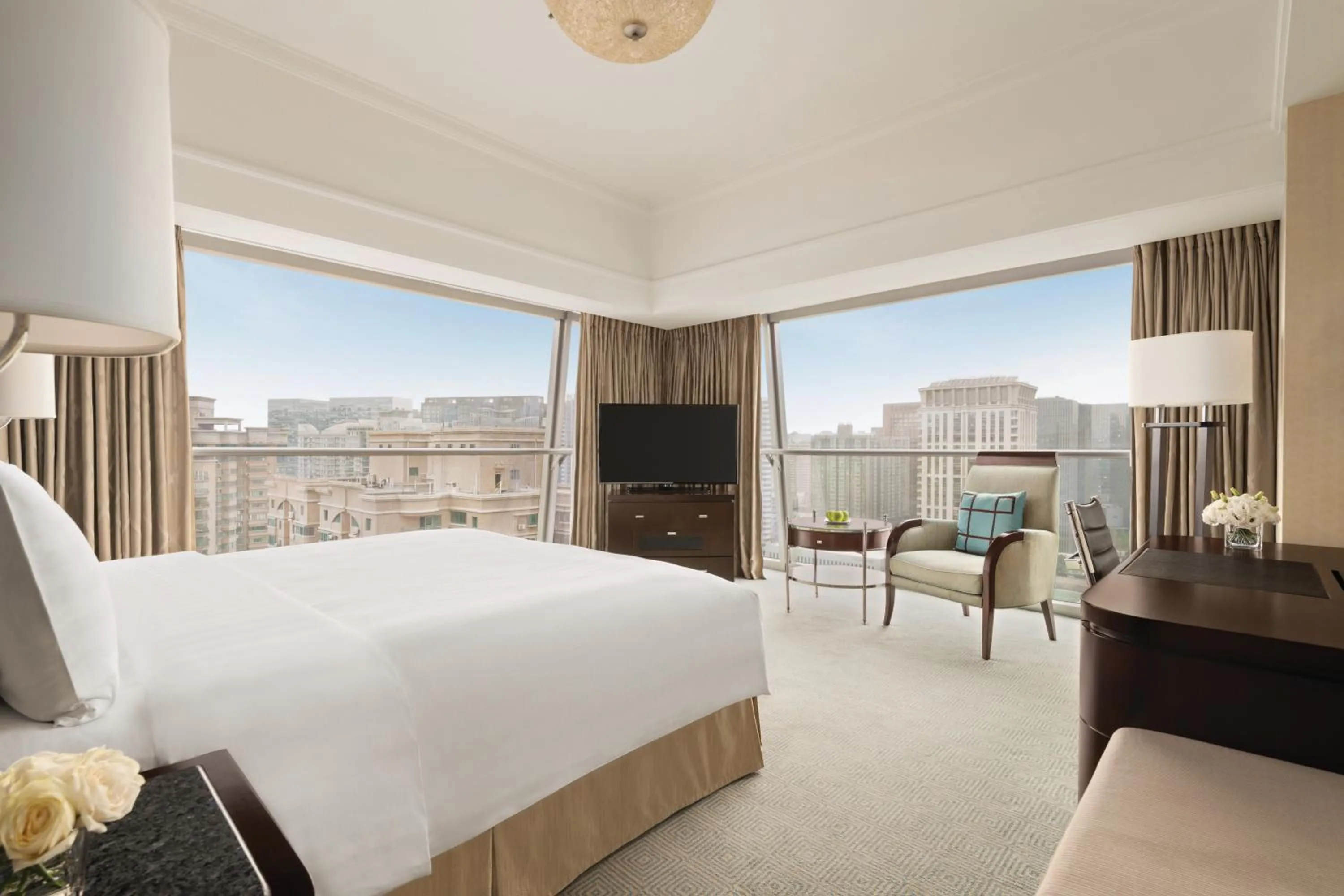 Bed in Shangri-La Xian