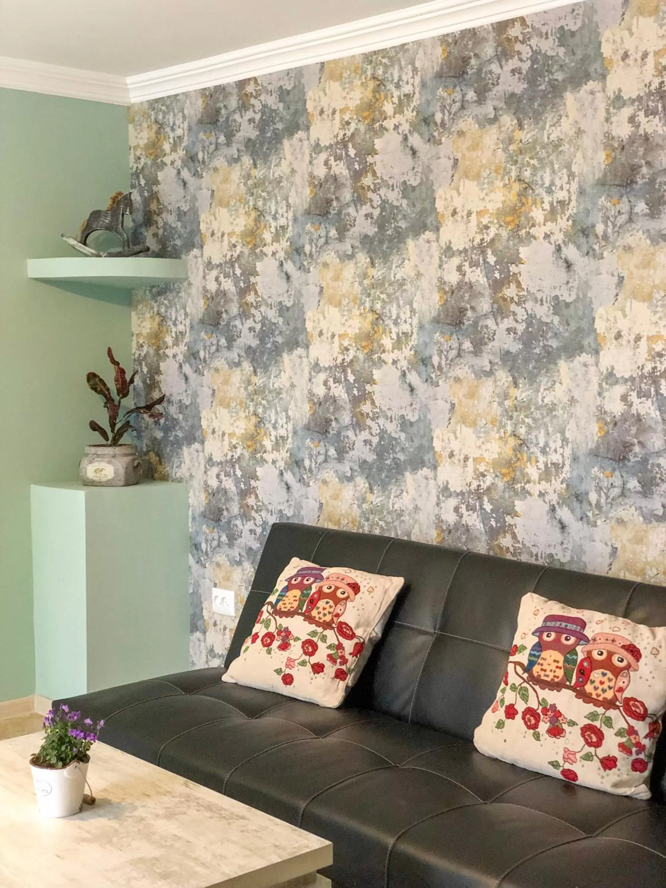 Living room in Check Point Hotel