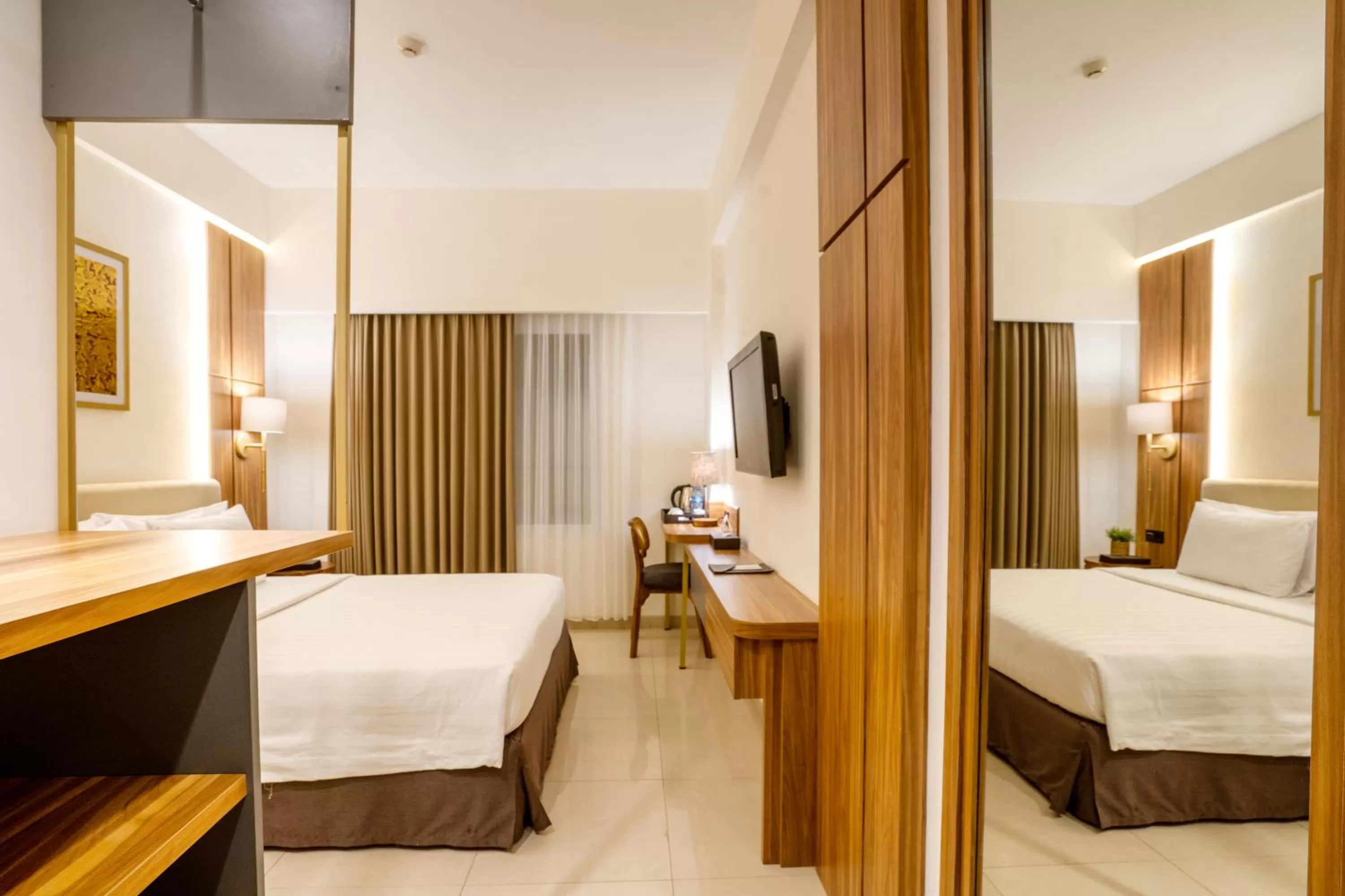 Bed in Crystalkuta Hotel - Bali