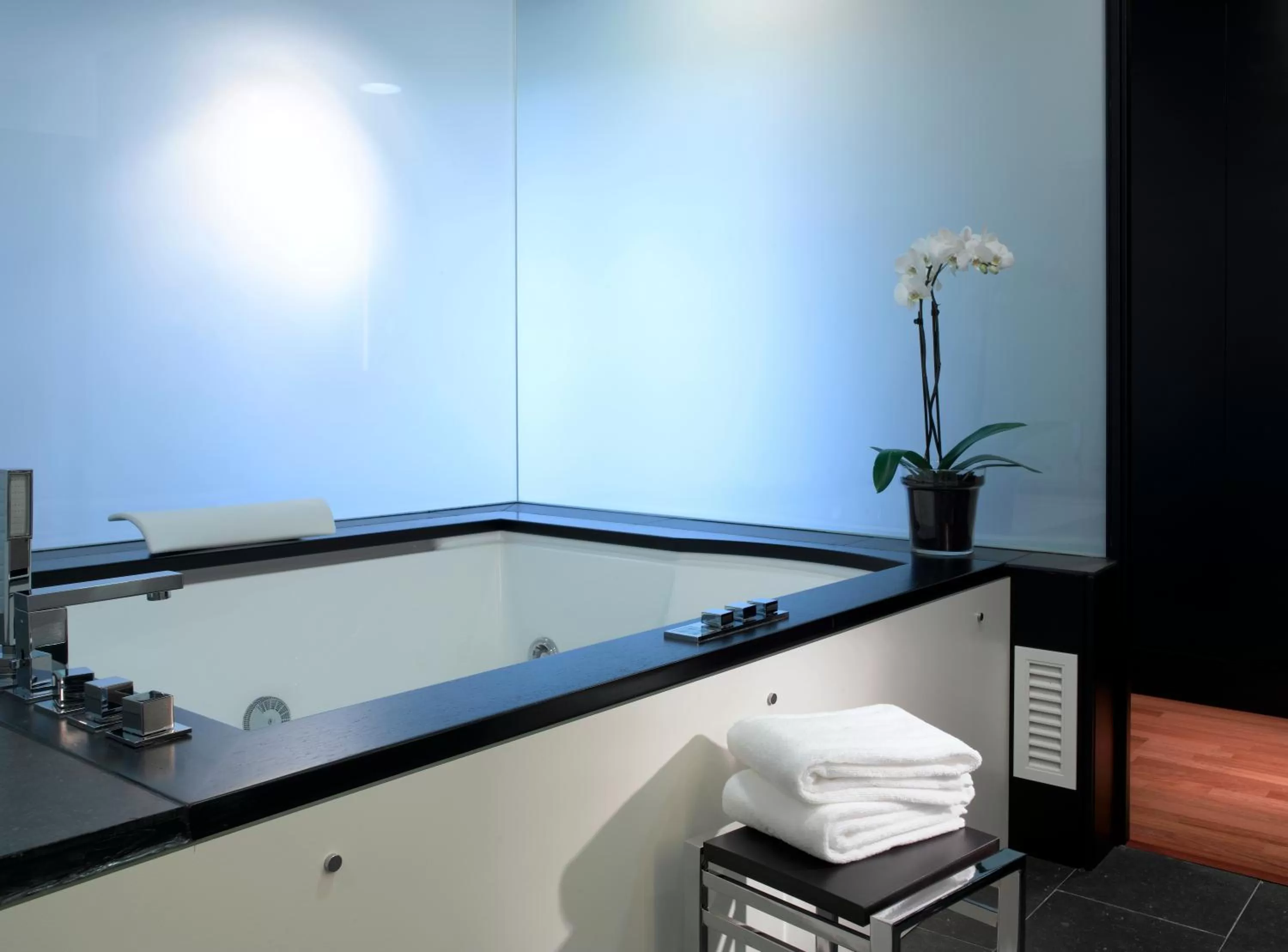 Bathroom in Parador de Antequera