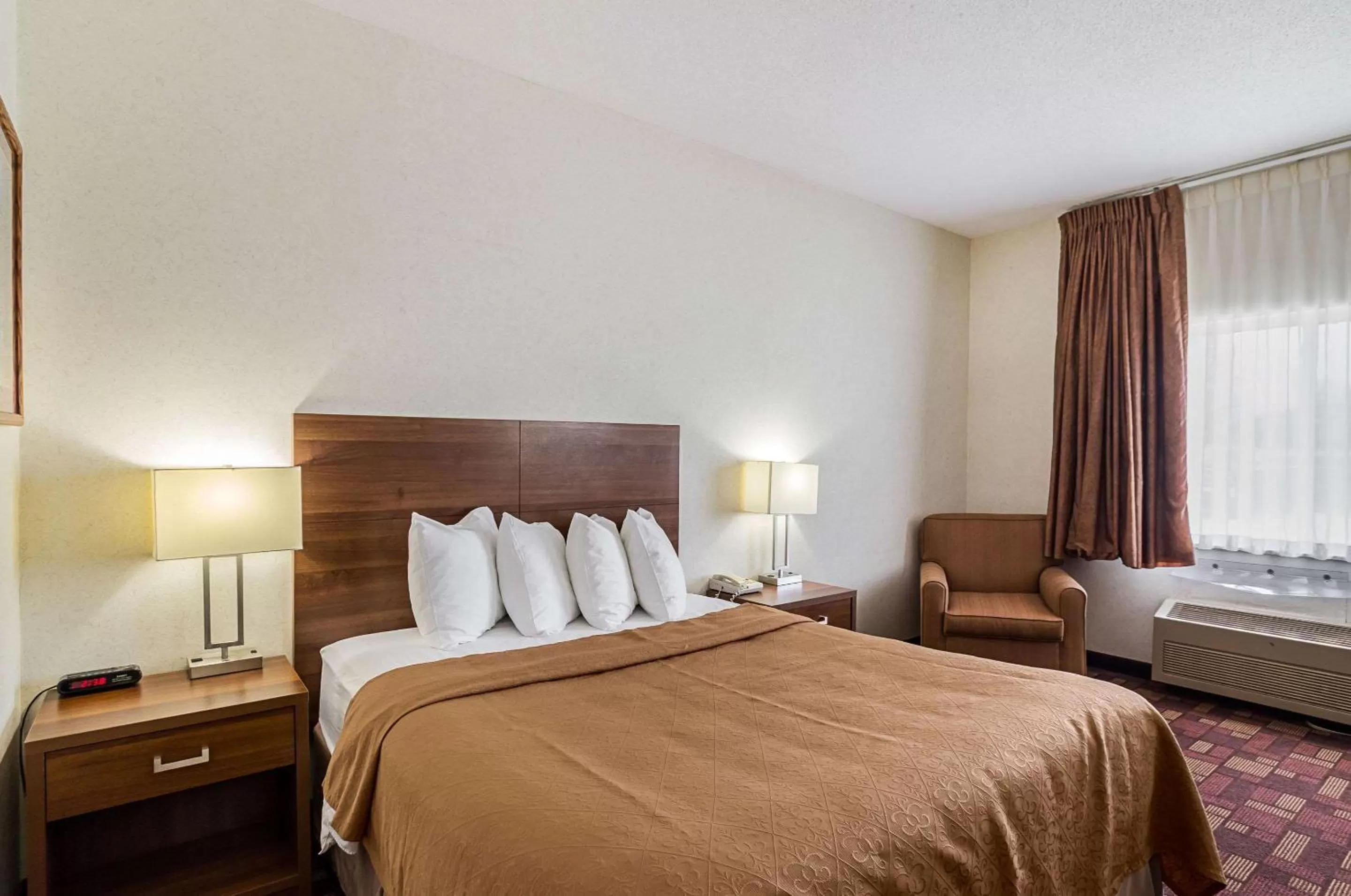 Photo of the whole room in Econo Lodge Luverne I-90