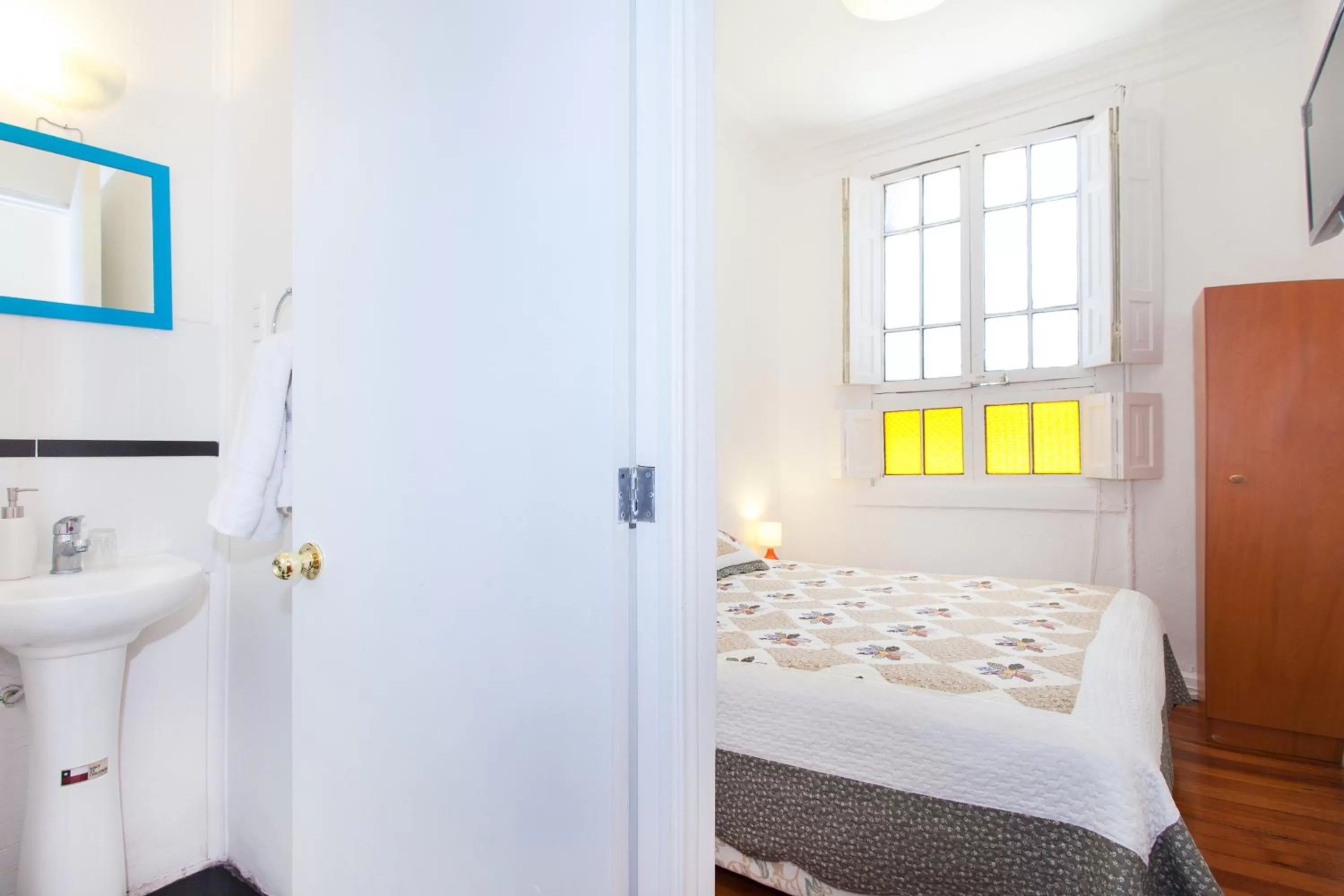 Bed in ITALIA SUITE B&B habitaciones con baño privado y aire acondicionado